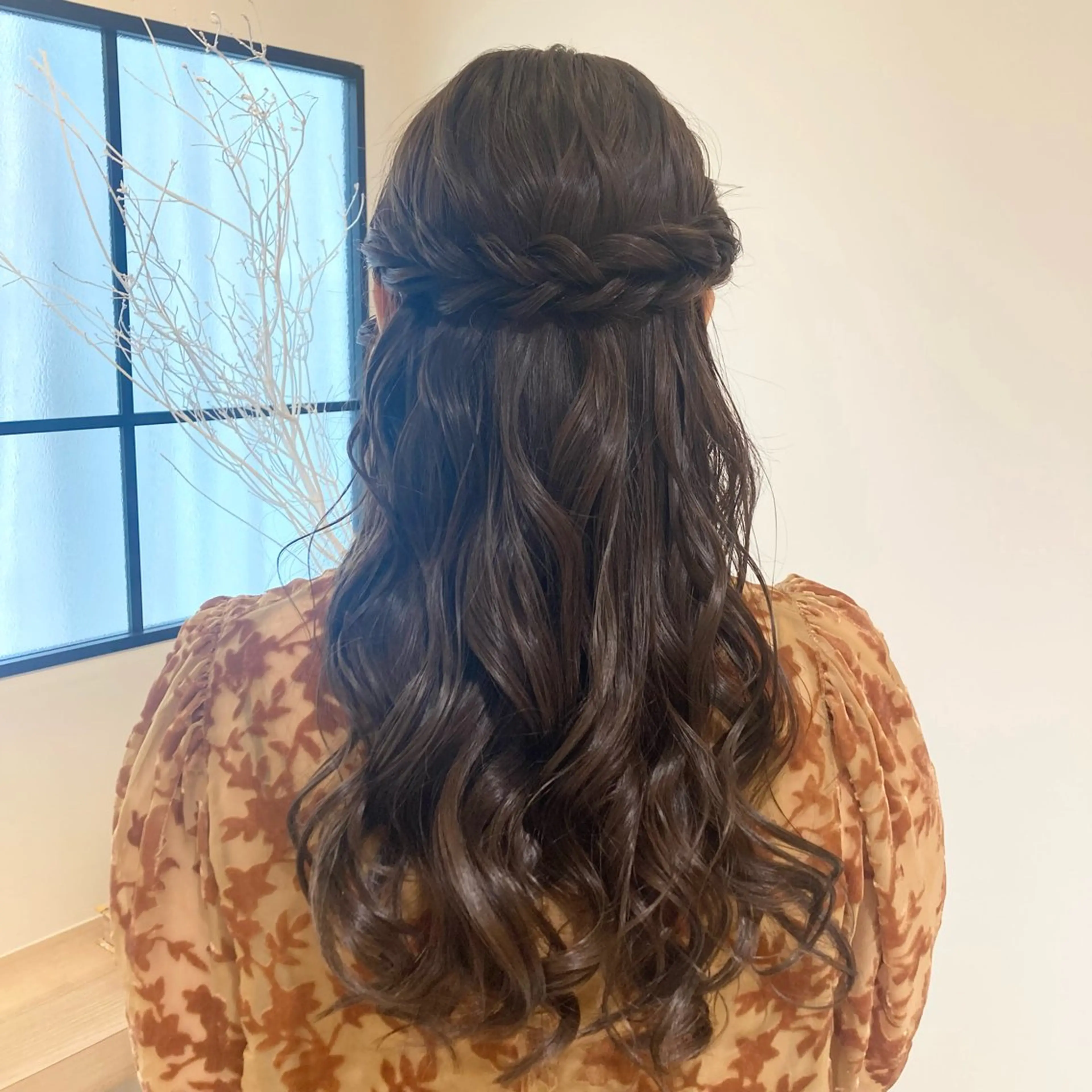 ロング 🫧ベージュカラー 🫧吉田奈央のヘアスタイル