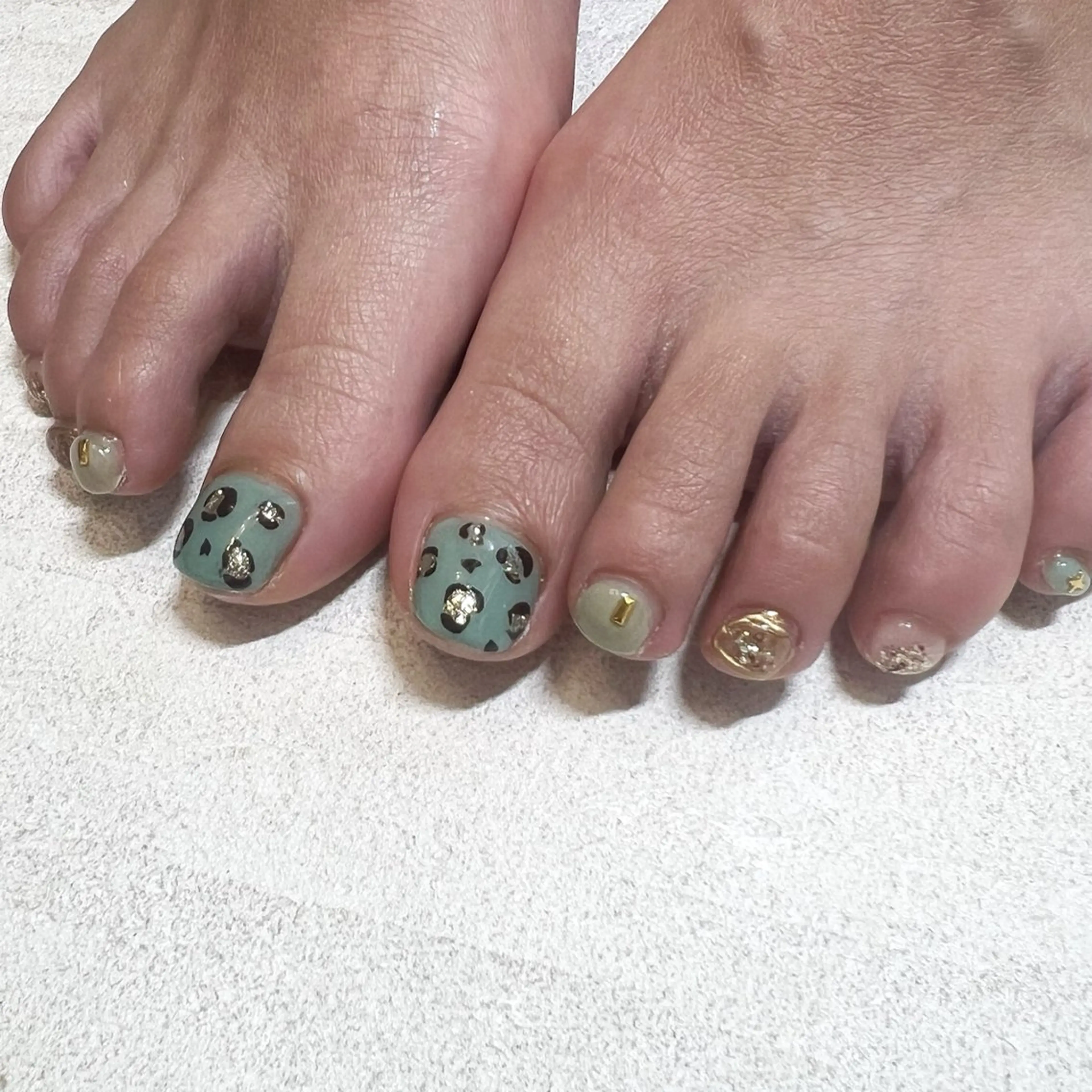 ネイル フットネイル H. Sayuriのネイルデザイン