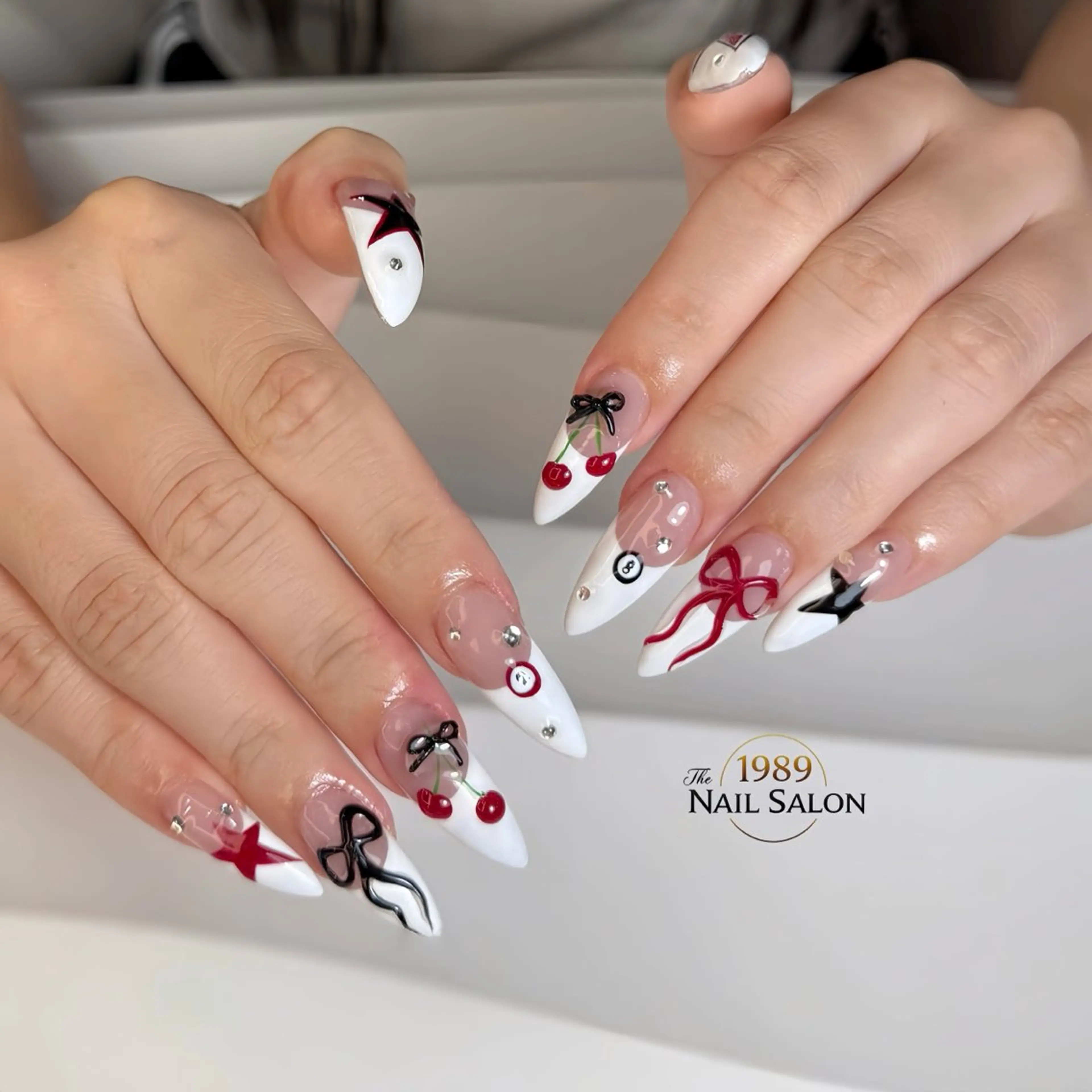 ネイル ハンドネイル The 1989 Nail Salonのネイルデザイン