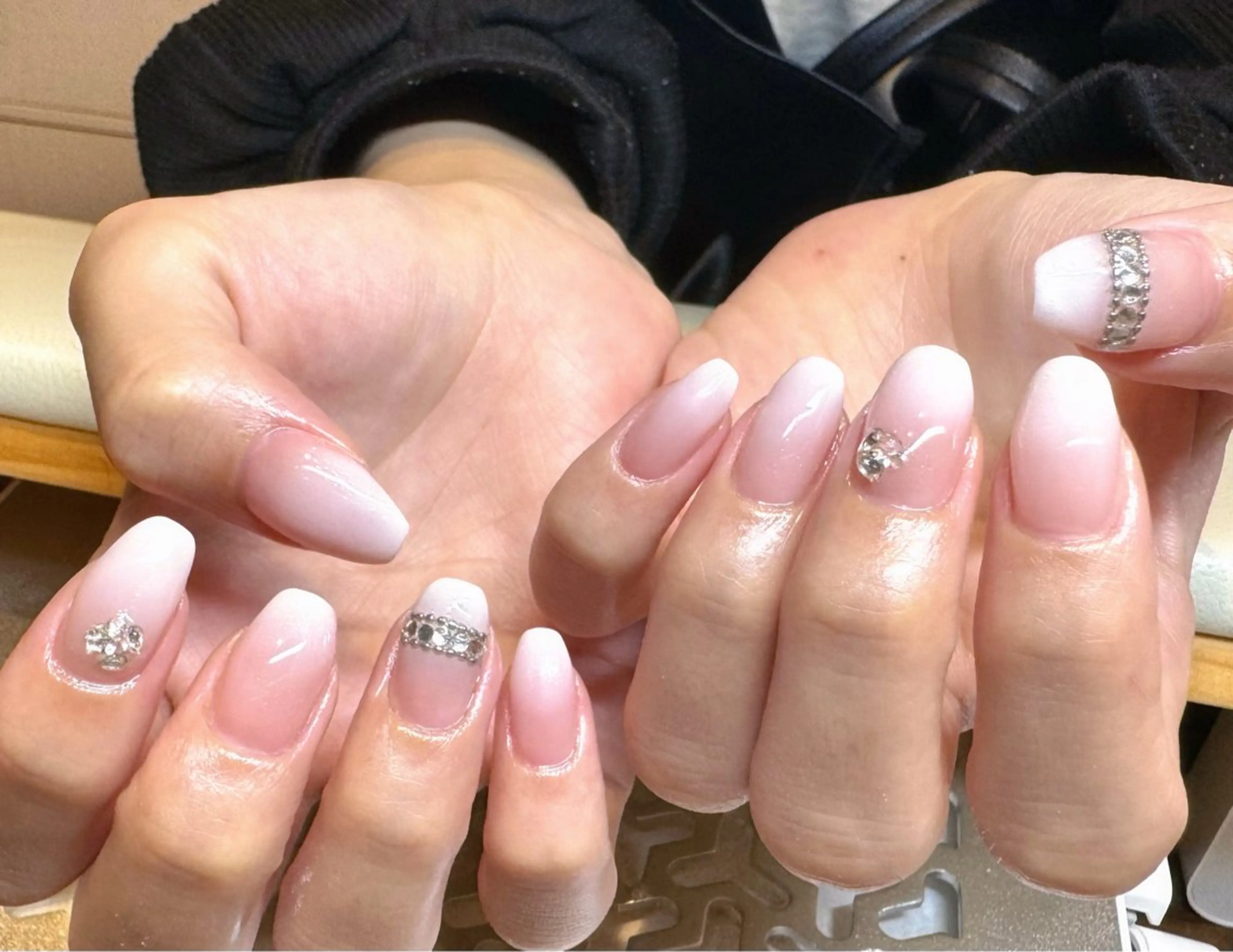 ネイル べっ甲ネイル ボルドー ブラウン マグネットネイル ニュアンスネイル ハンドネイル RinRin　nail所属・孔 ジンシェンのネイルデザイン