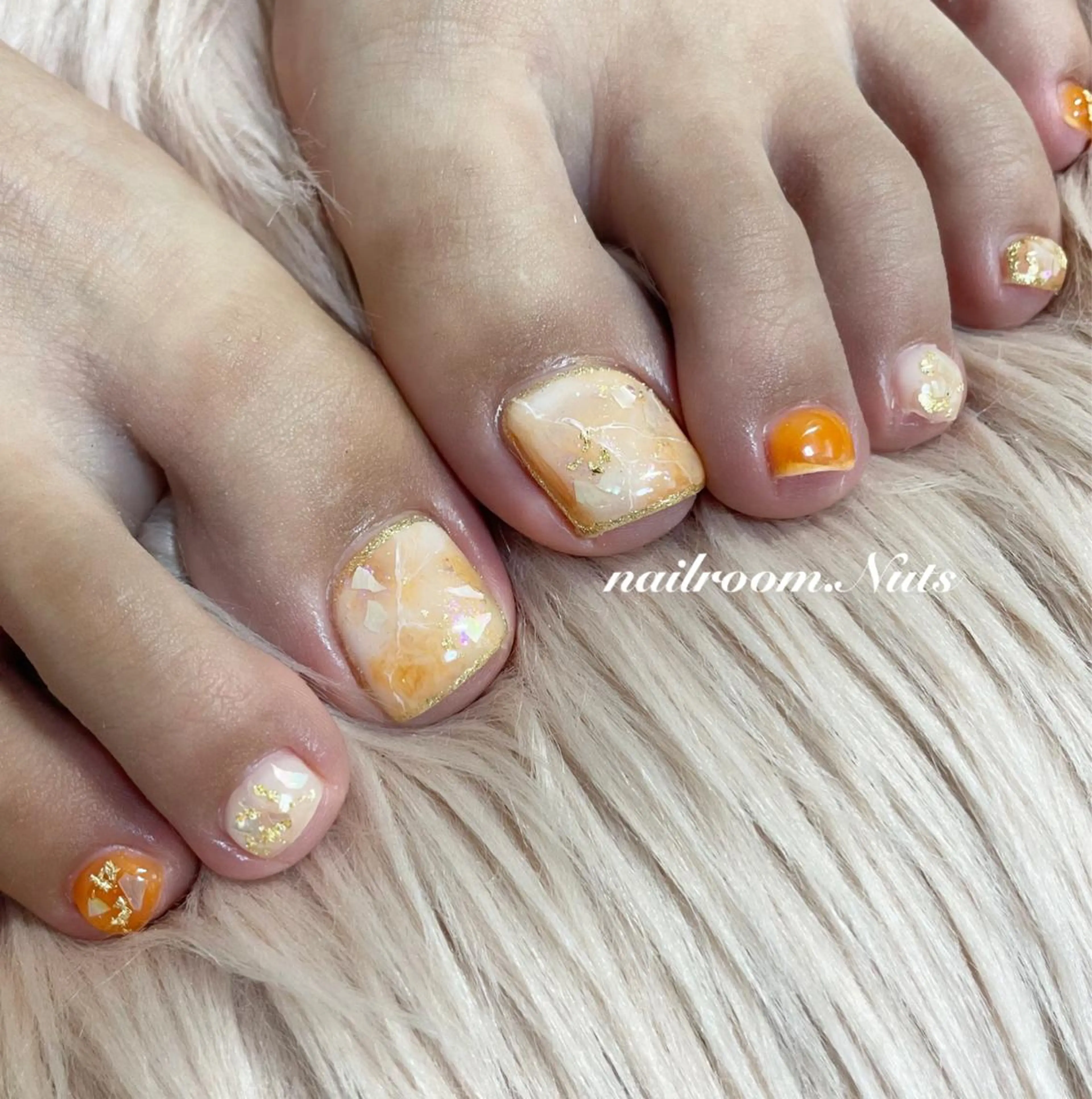 ネイル フットネイル nailsalon Nutsのネイルデザイン
