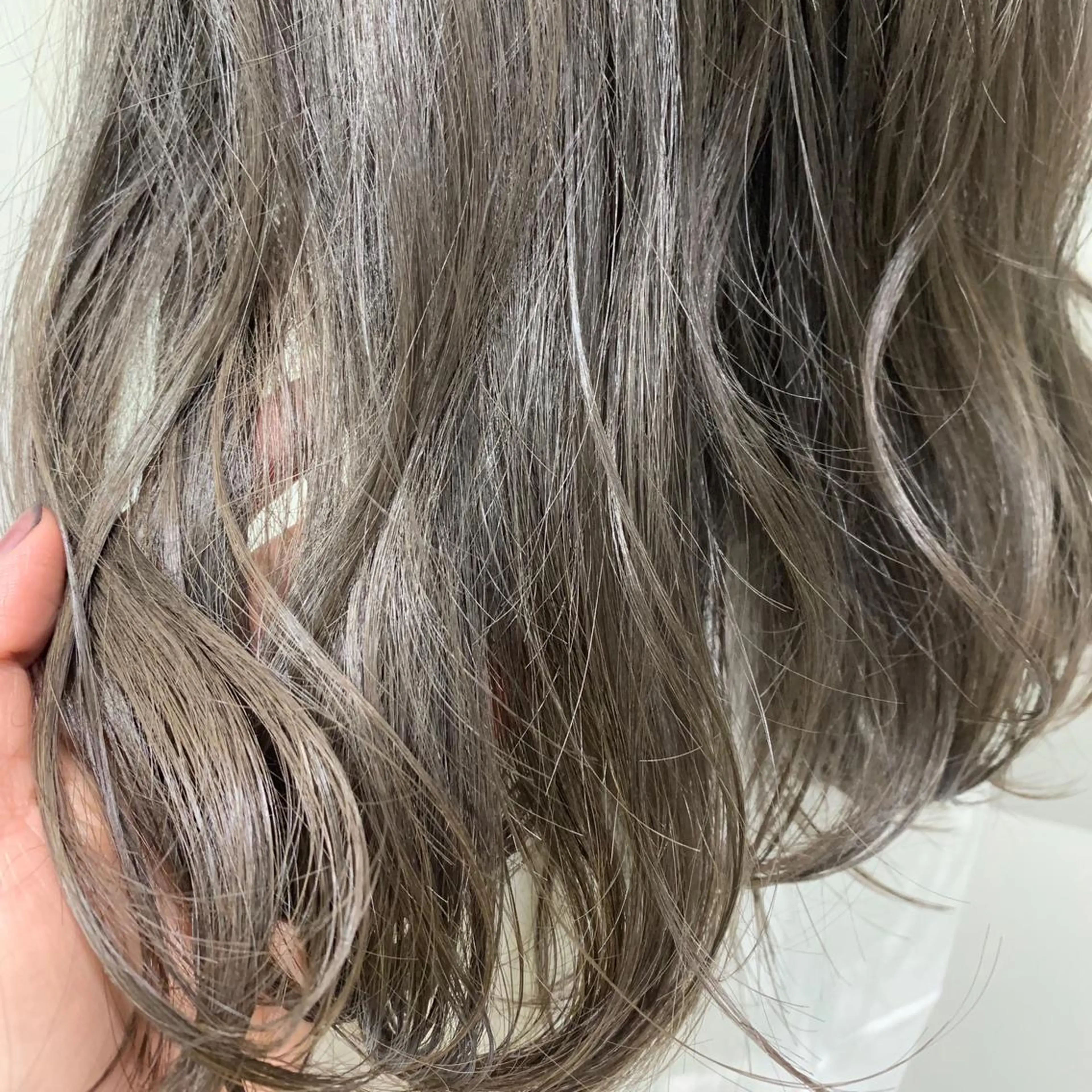 セミロング カラー minami🪷 暖色カラーのヘアスタイル