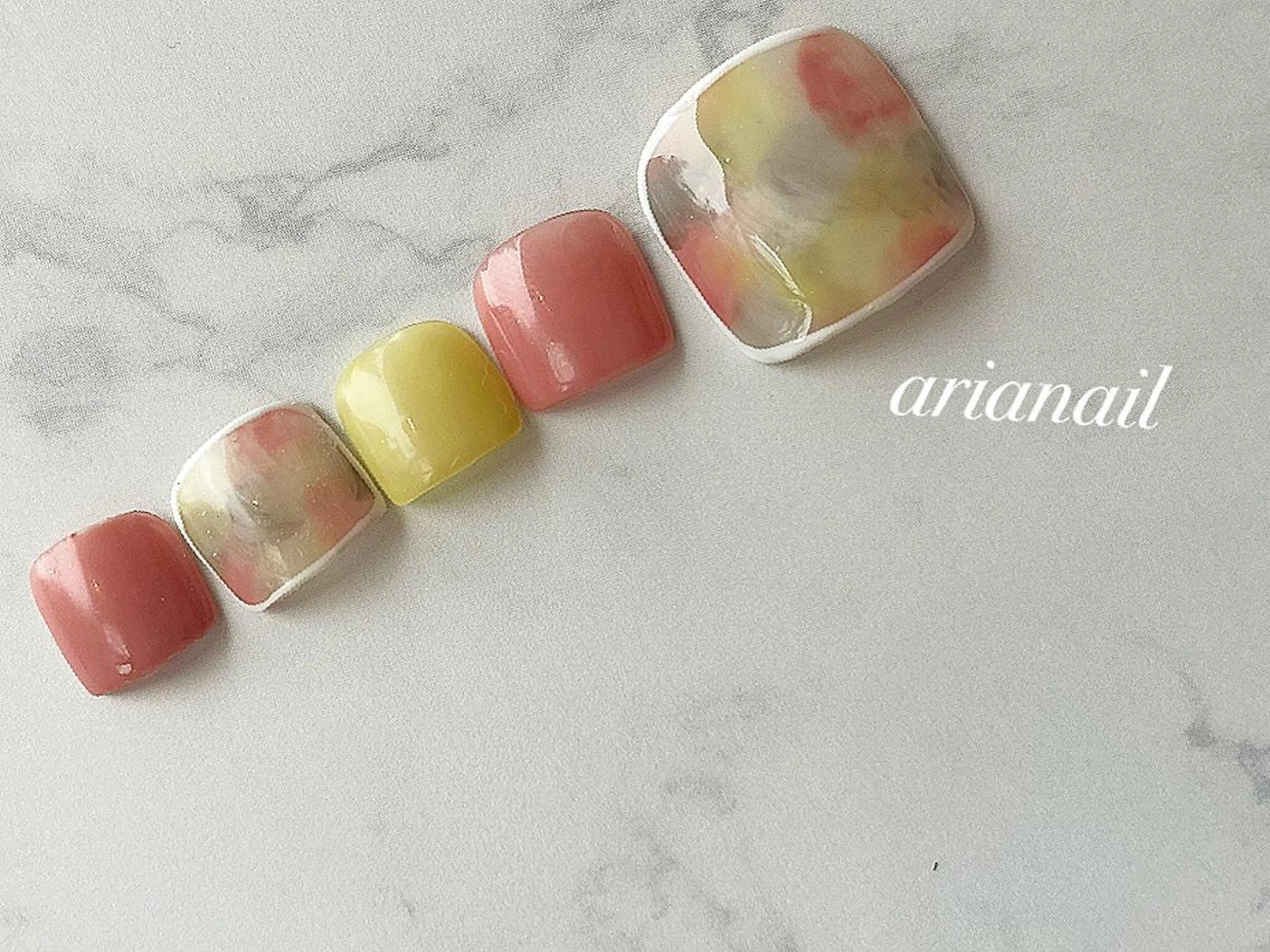 ネイル フットネイル 大理石ネイル(マーブル) sawasaki kotomiのネイルデザイン