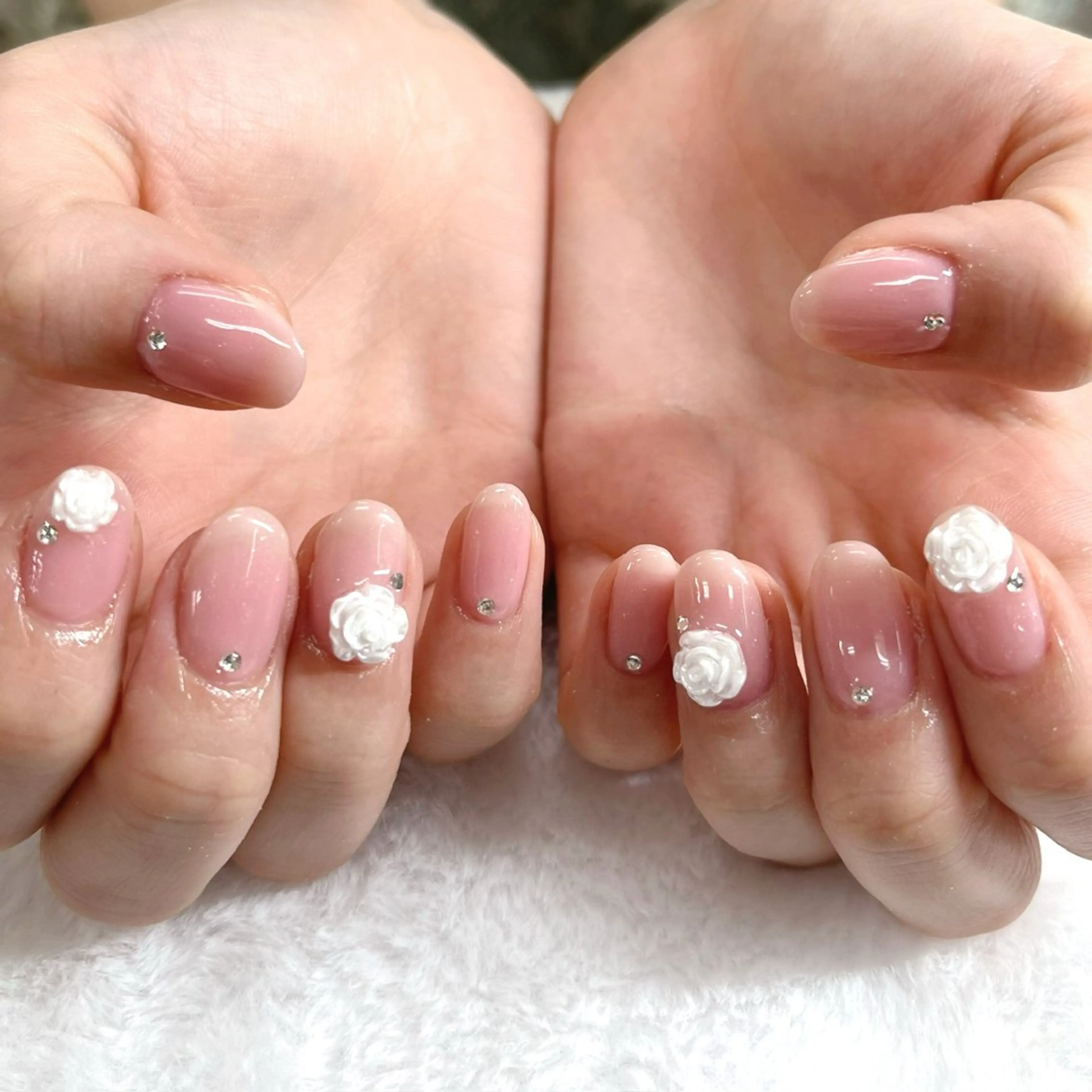 ネイル TRU NAIL＆EYE 上野店【トゥルーネイル＆アイ】所属・TRU ももかのネイルデザイン