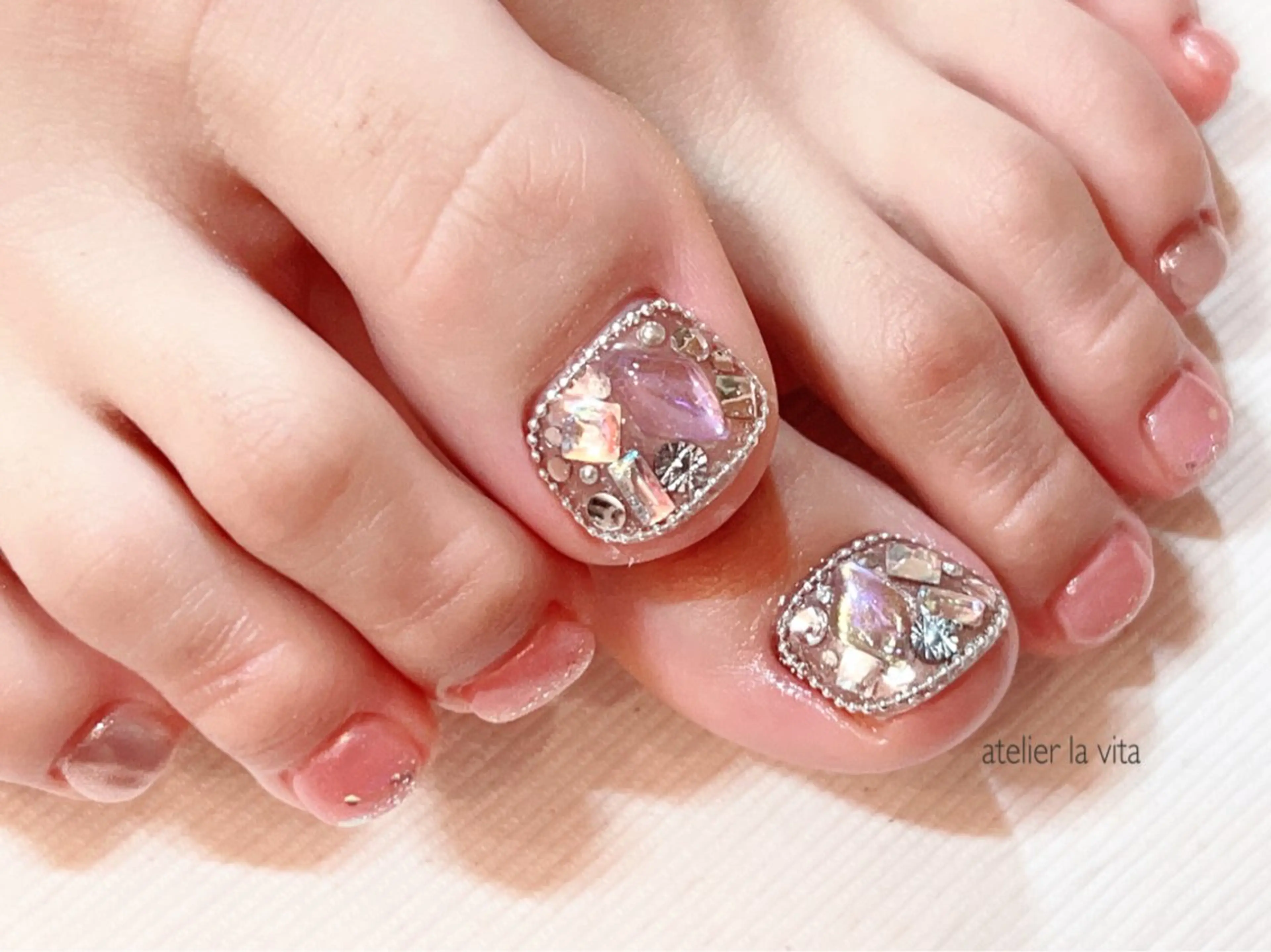 ネイル フットネイル atelier la vita所属・lavita. mimuraのネイルデザイン