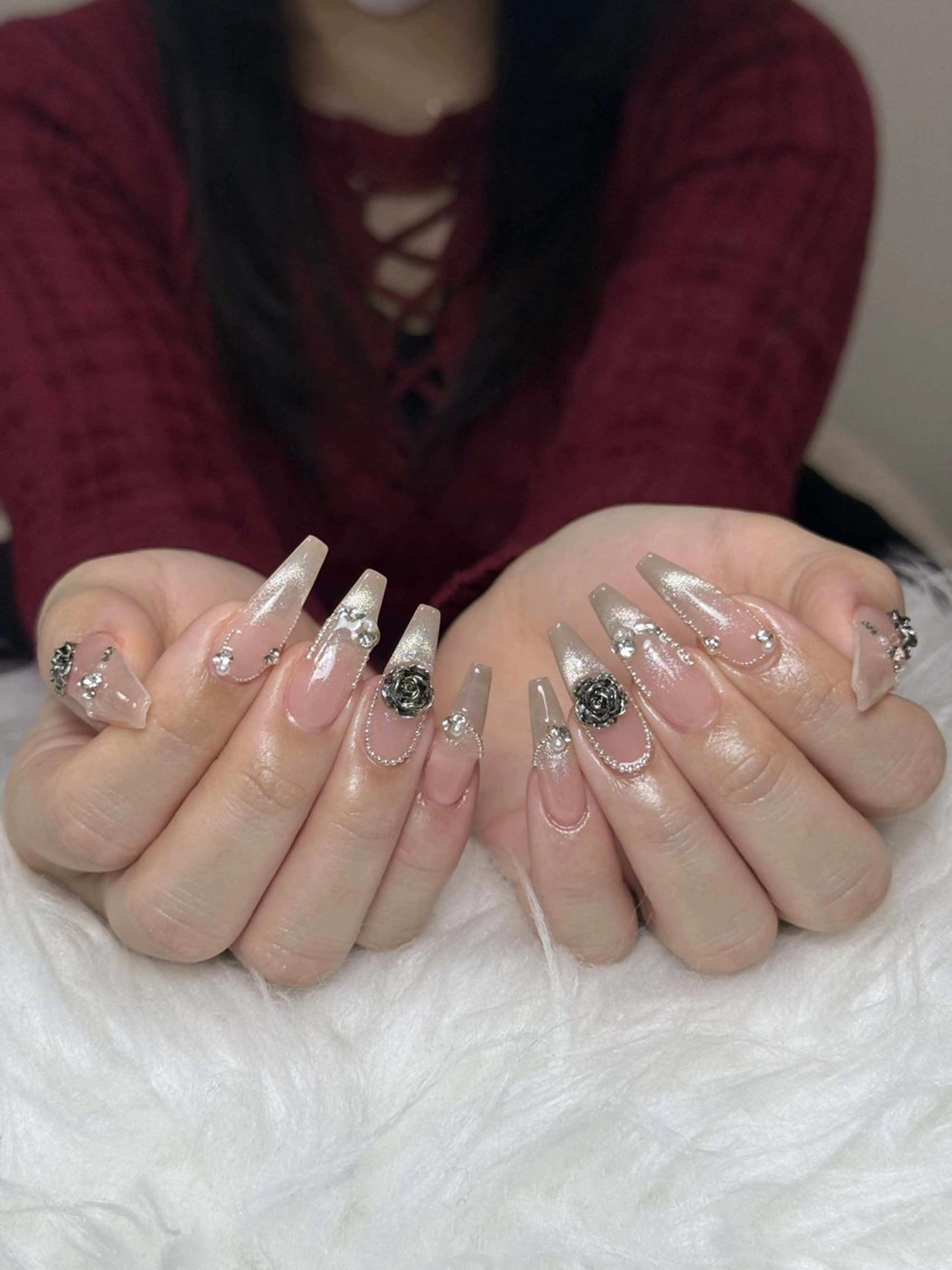 ネイル オーロラネイル ボルドー ブラウン 氷ネイル・うるうるネイル キラキラネイル ハンドネイル Julli NailStudioのネイルデザイン