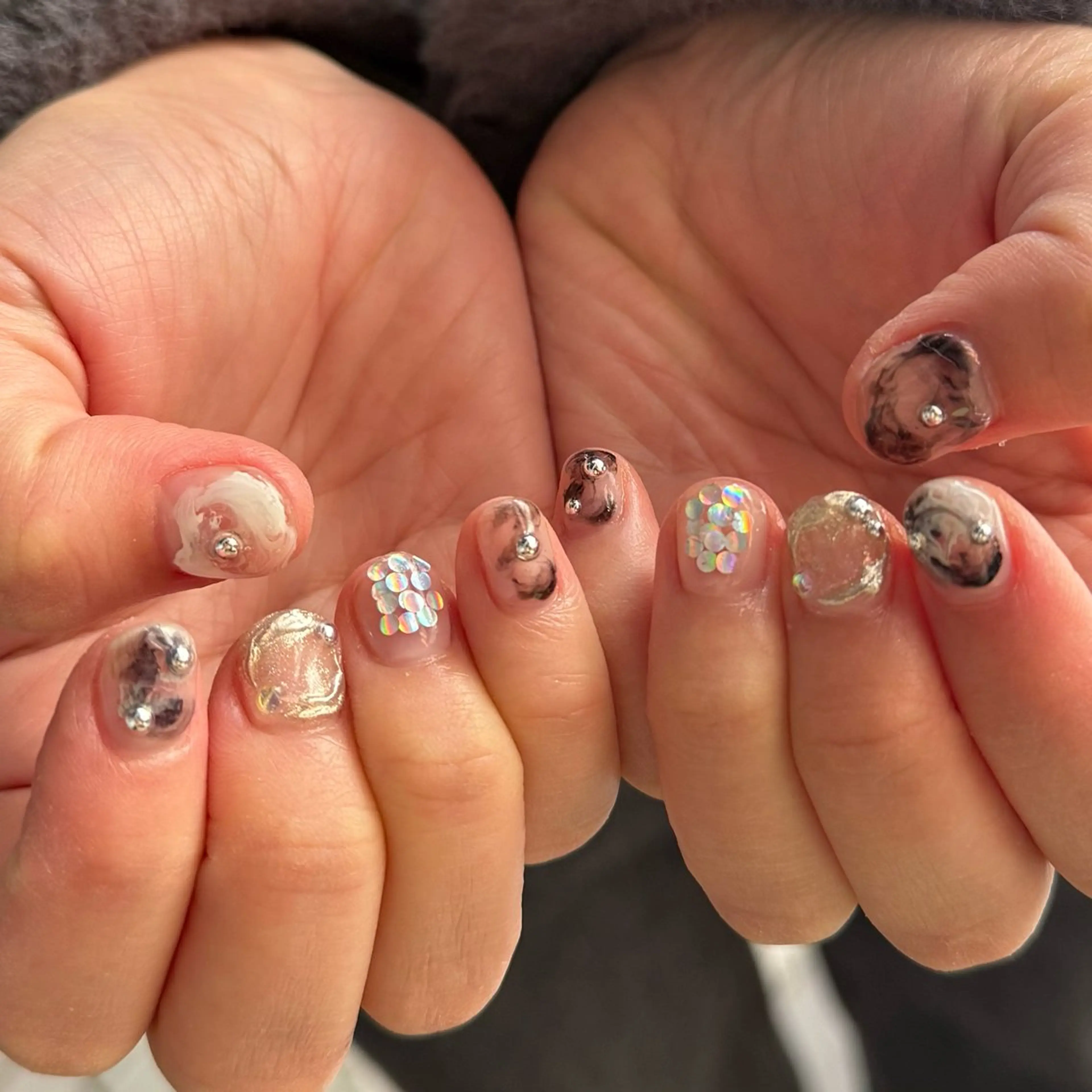 ネイル ハンドネイル フットネイル 𝙃𝙖𝙧𝙪⋆ ˚꩜｡個性派のネイルデザイン