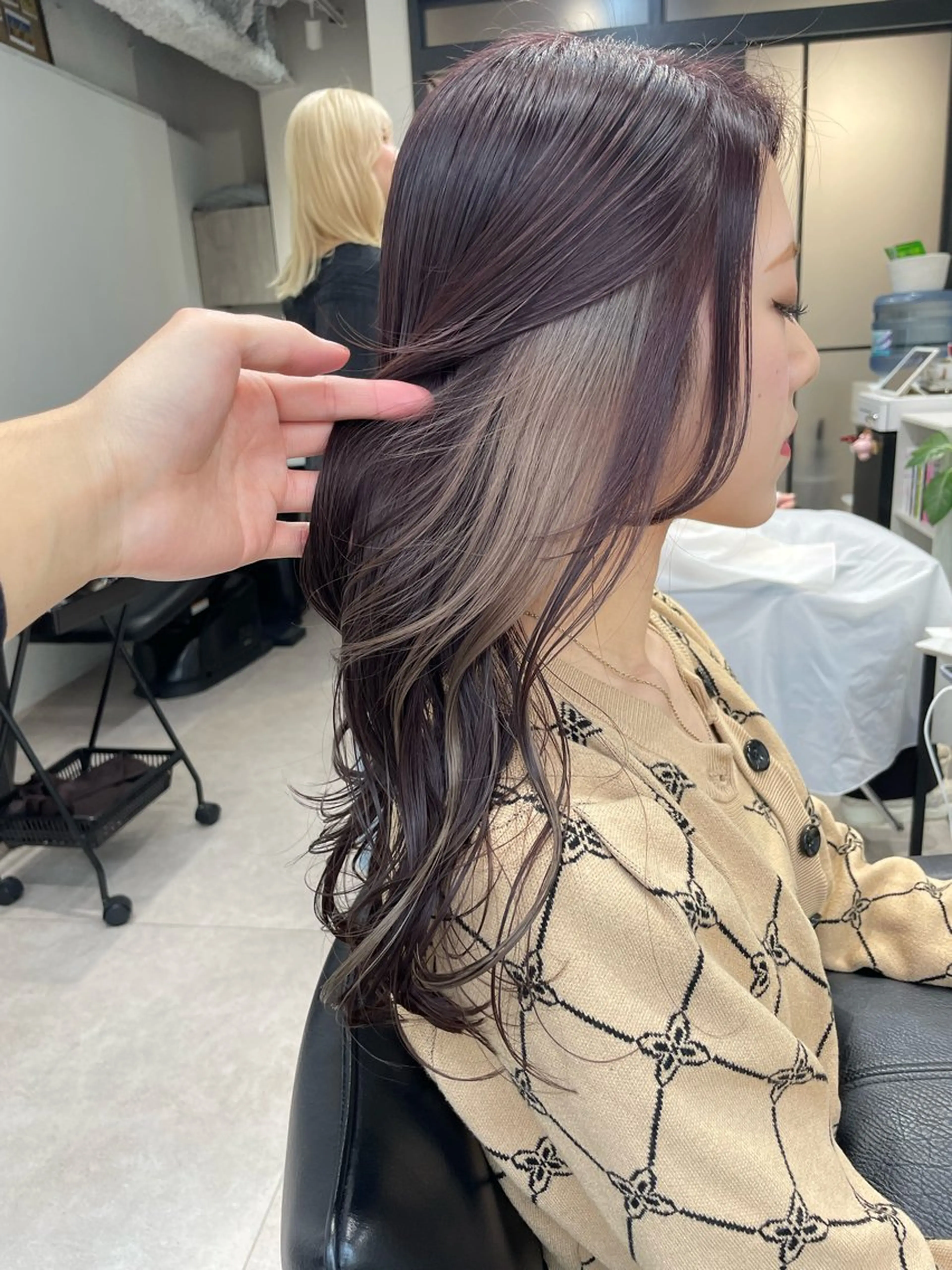 ロング カラー ヘアカラー トリートメント 髪質改善will hairdesignのヘアスタイル