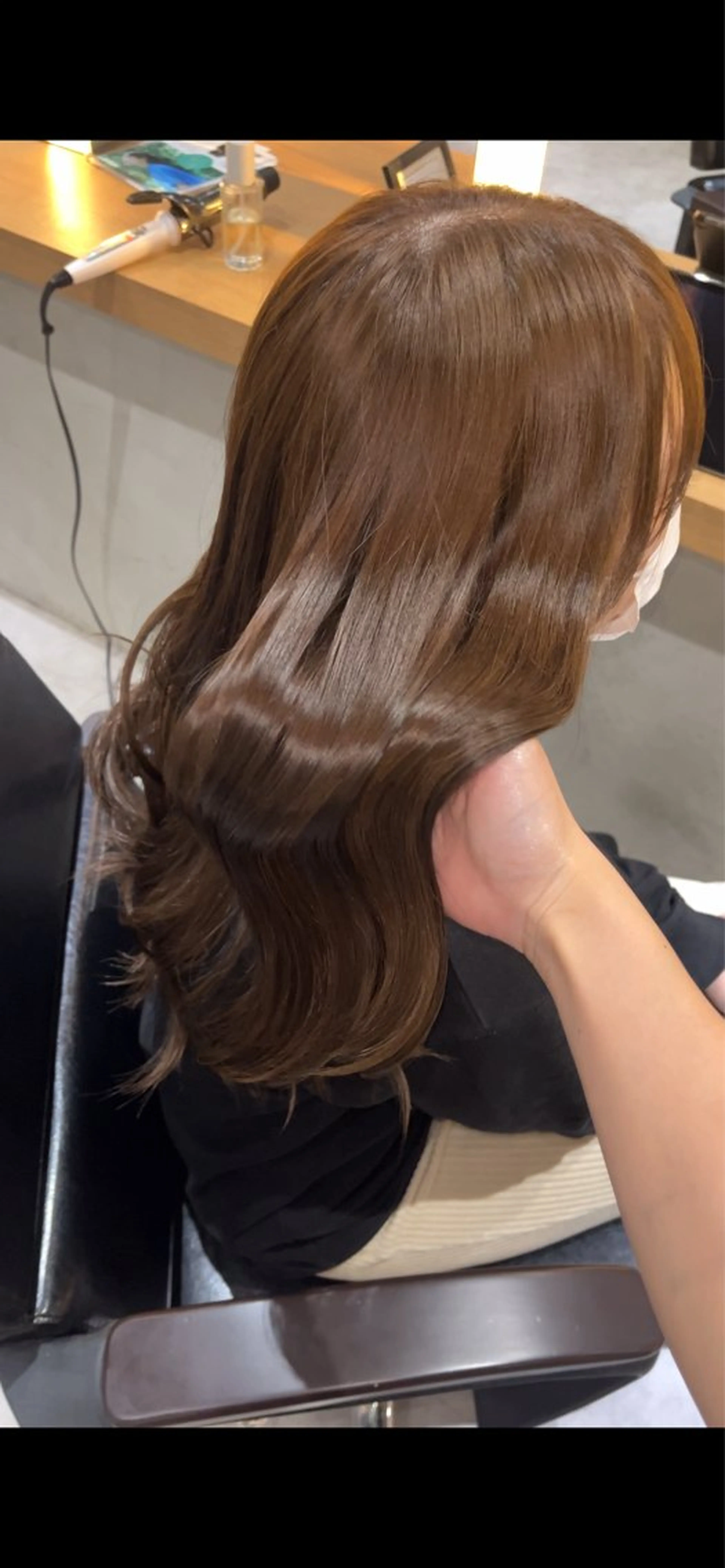 カラー レイヤーカット/ うる艶カラー/ユイのヘアスタイル