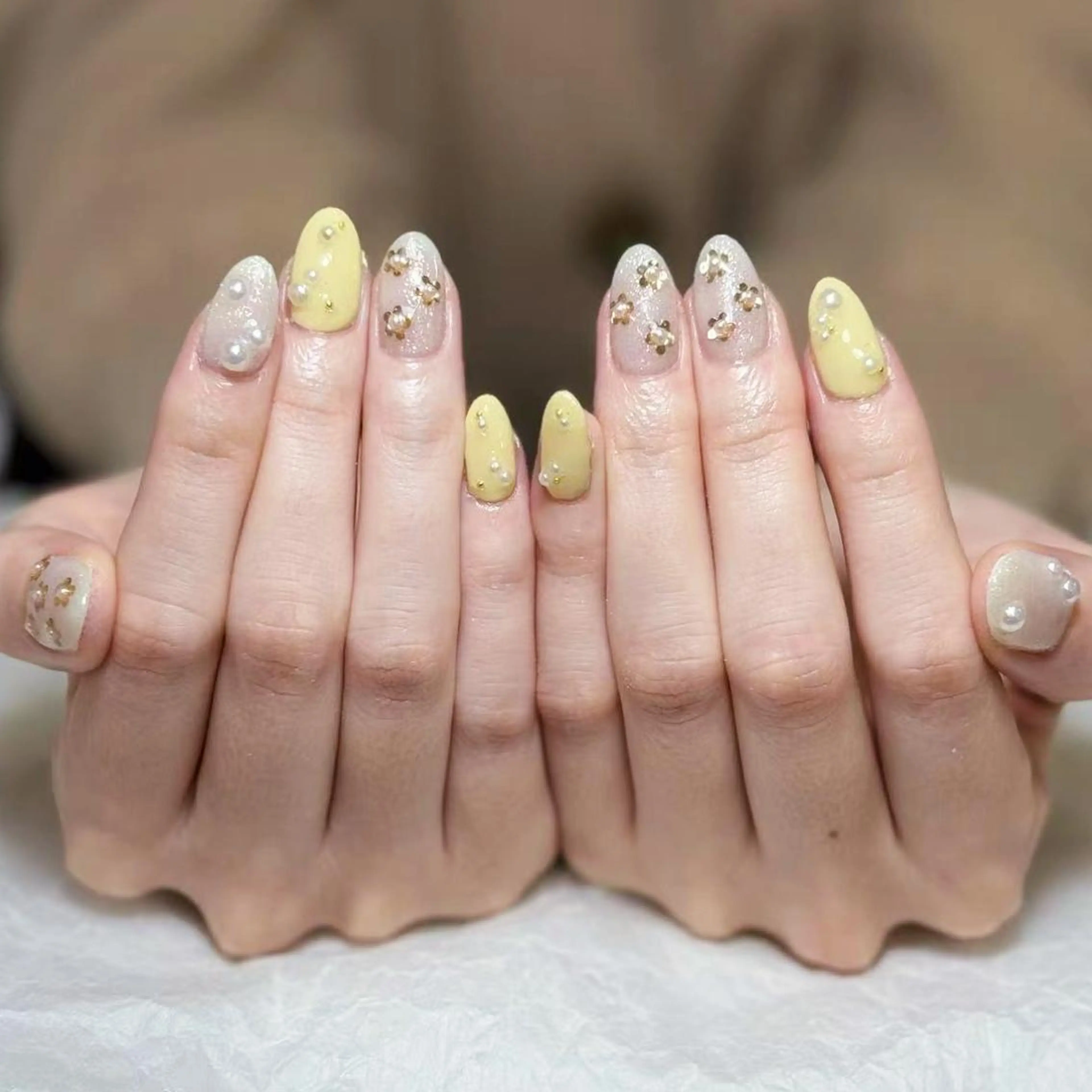 ネイル アートネイル オーロラネイル ガーリー キラキラネイル 韓国ネイル DIANMOND NAIL🌸のネイルデザイン