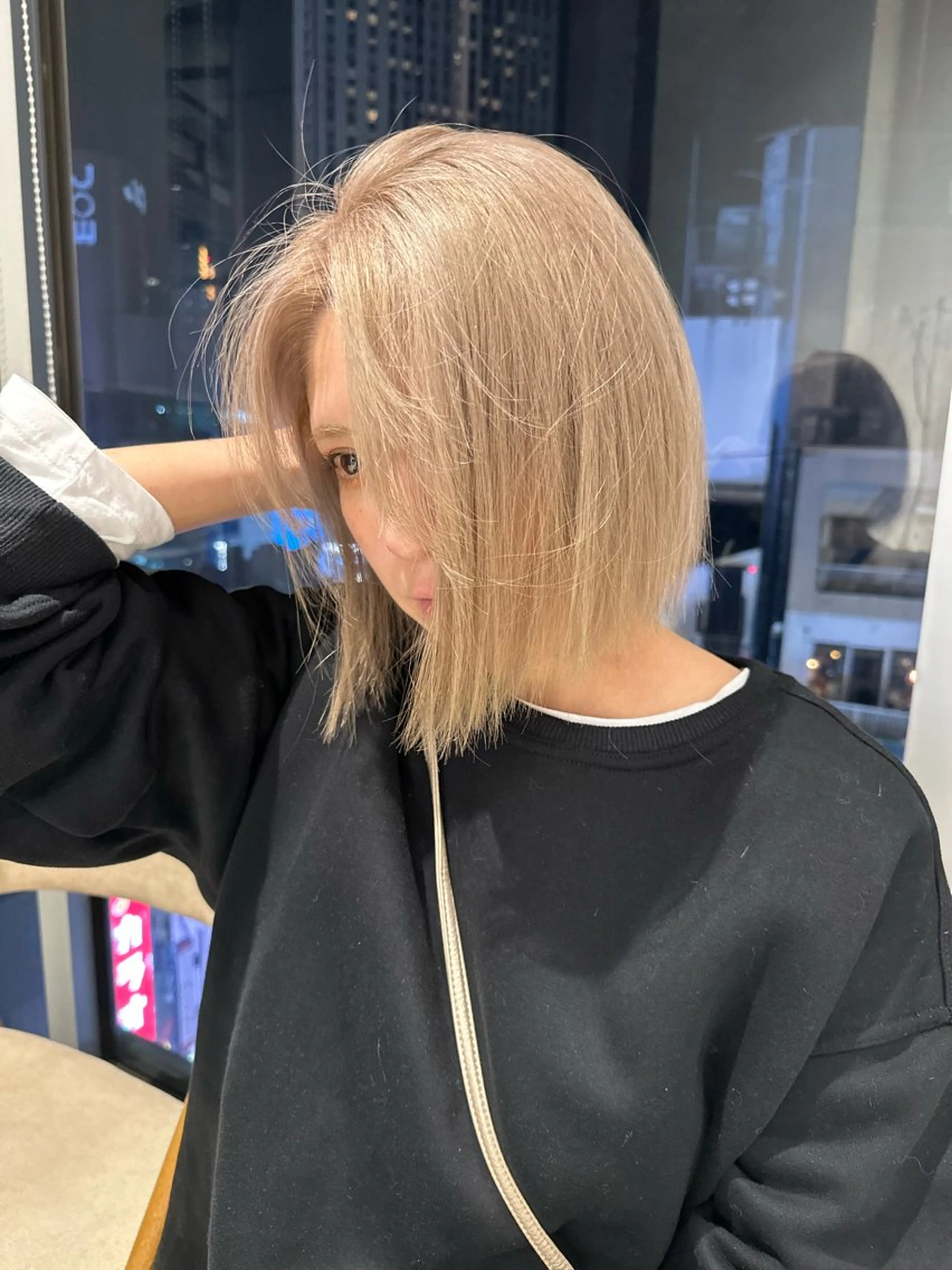 ショート カラー ベージュカラー ブリーチ ブロンド ブロンドベージュ ボブ カット ヘアカラー トリートメント ベージュ🧸🤎/ブ リーチ/あかね🕊️のヘアスタイル