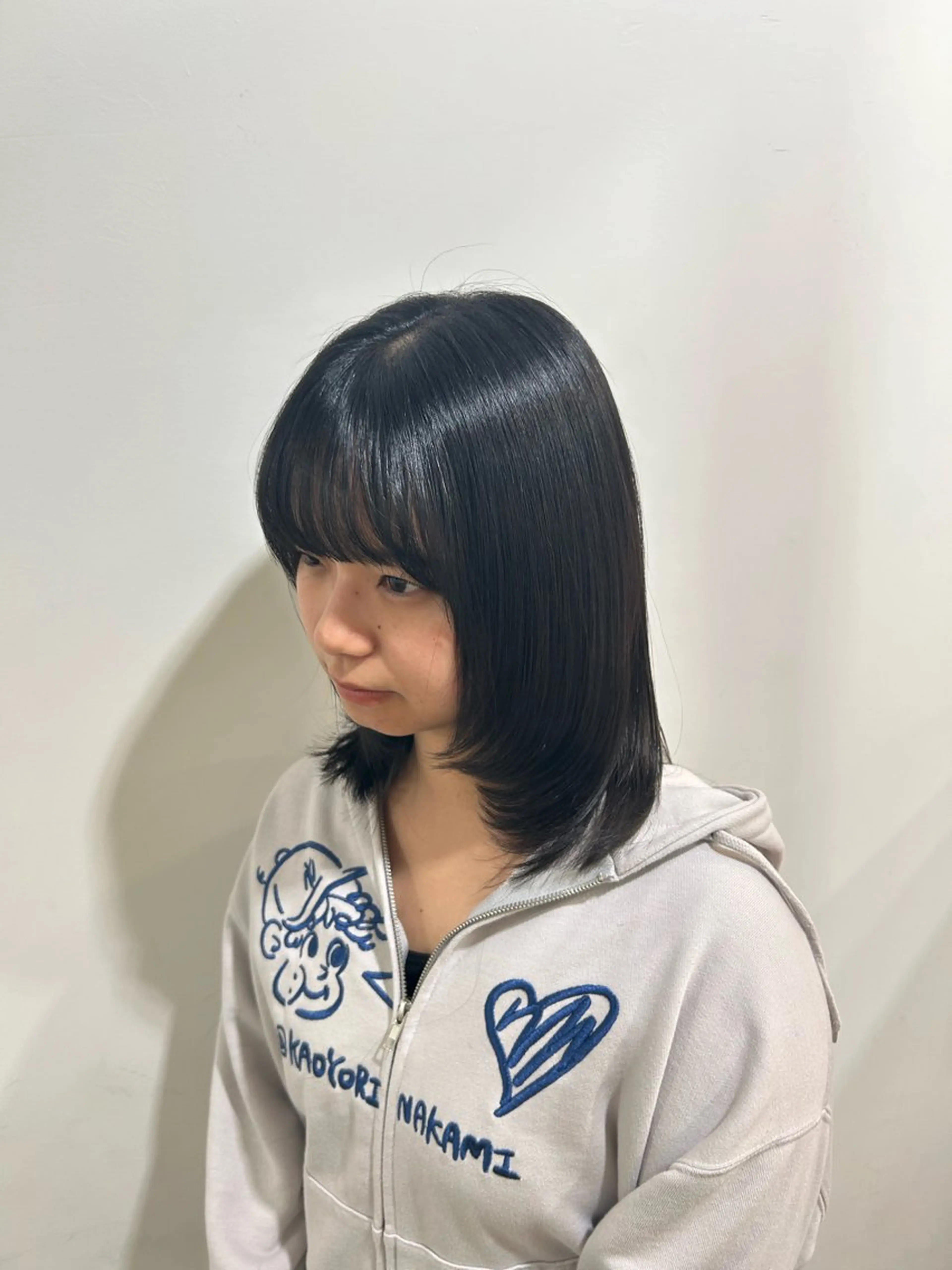 ミディアム やなぎさわ はるなのヘアスタイル