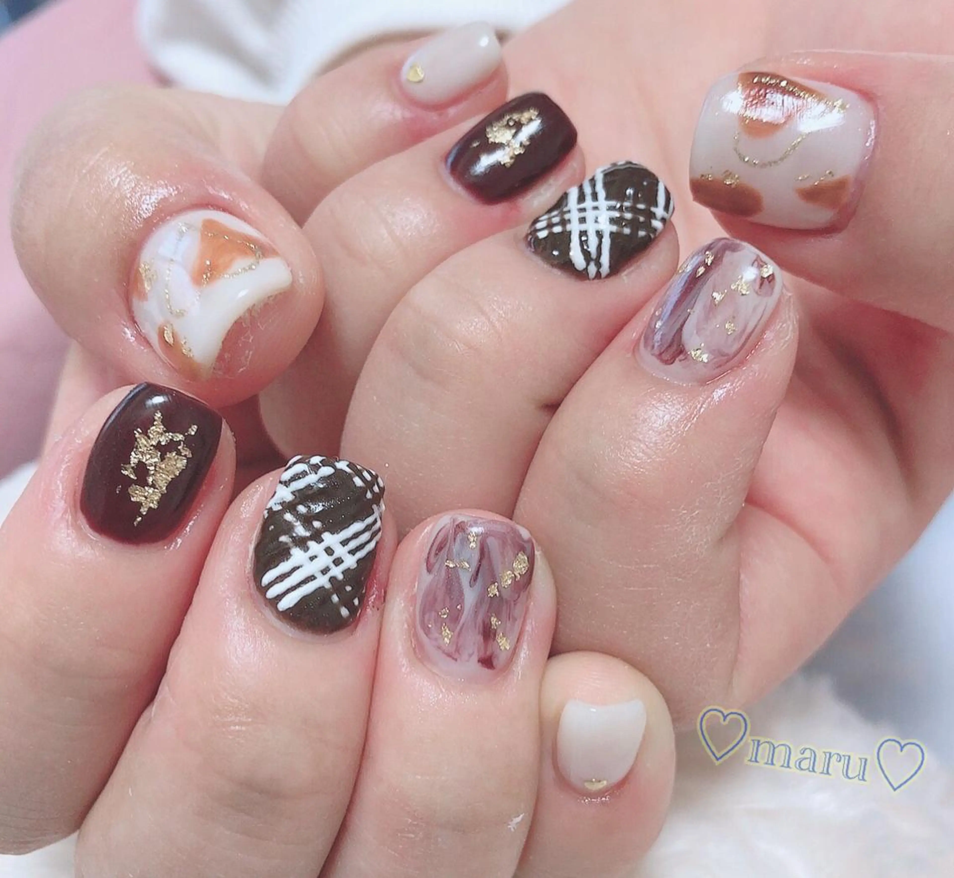 ネイル ハンドネイル フットネイル まるみ ♡のネイルデザイン