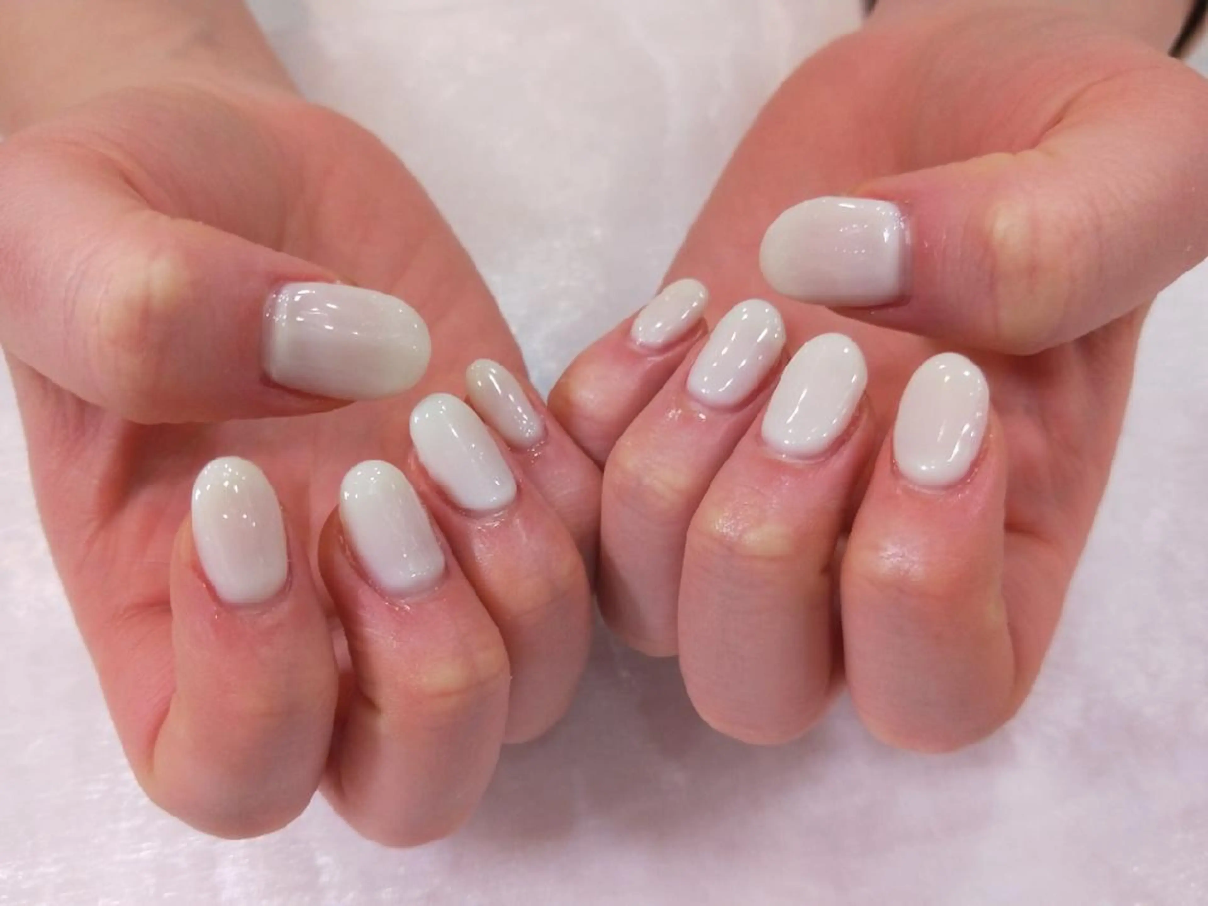 ネイル ハンドネイル ハンドケア R'well所属・はばすみれ🎀ﾈｲﾙ 光ﾌｪｲｼｬﾙ ﾍｱのネイルデザイン