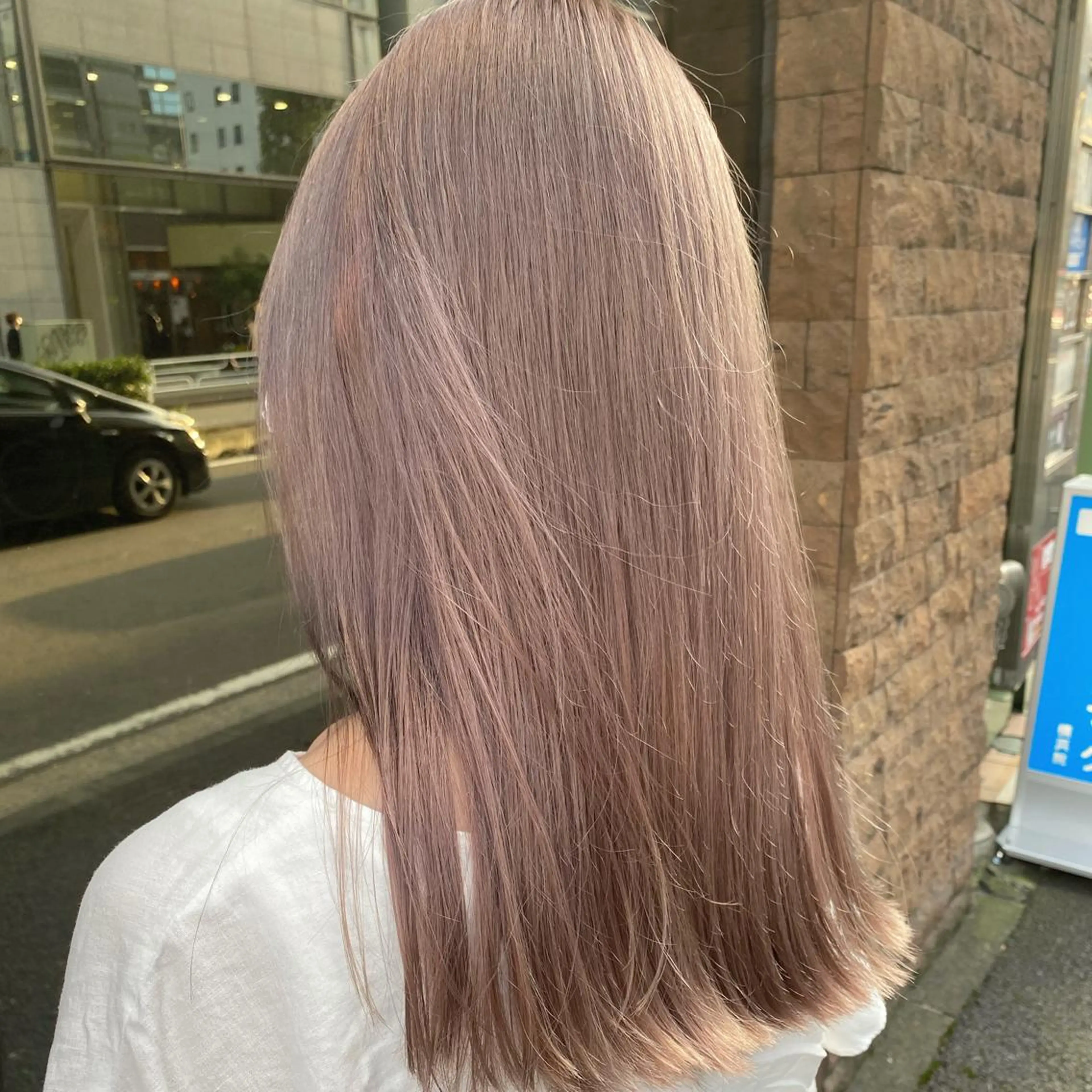 ミディアム ハイトーン/ ボブ 中村麟のヘアスタイル