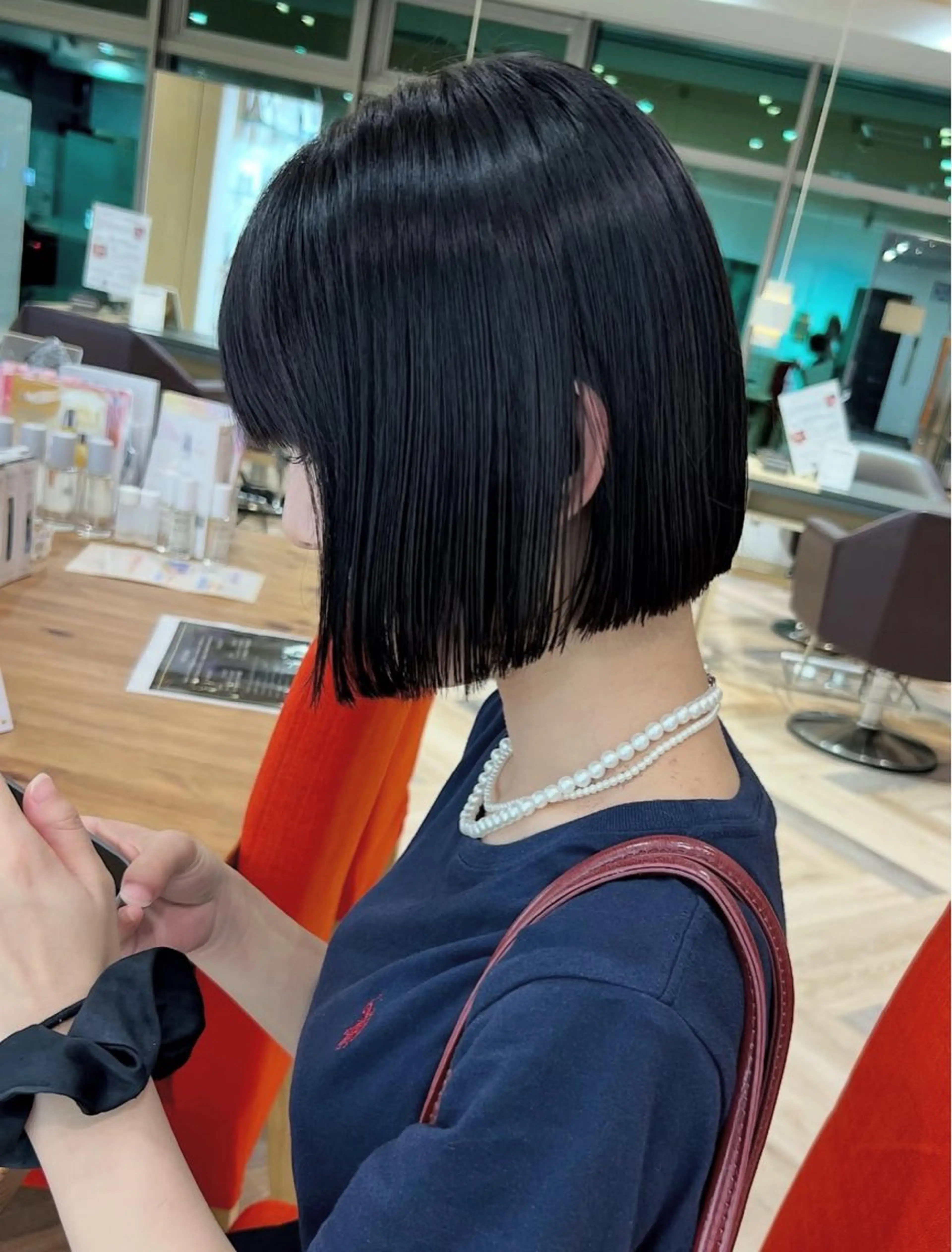 ショート ボブ 外ハネヘア カット 加納千華 /ボブ/ぱつっとボブのヘアスタイル