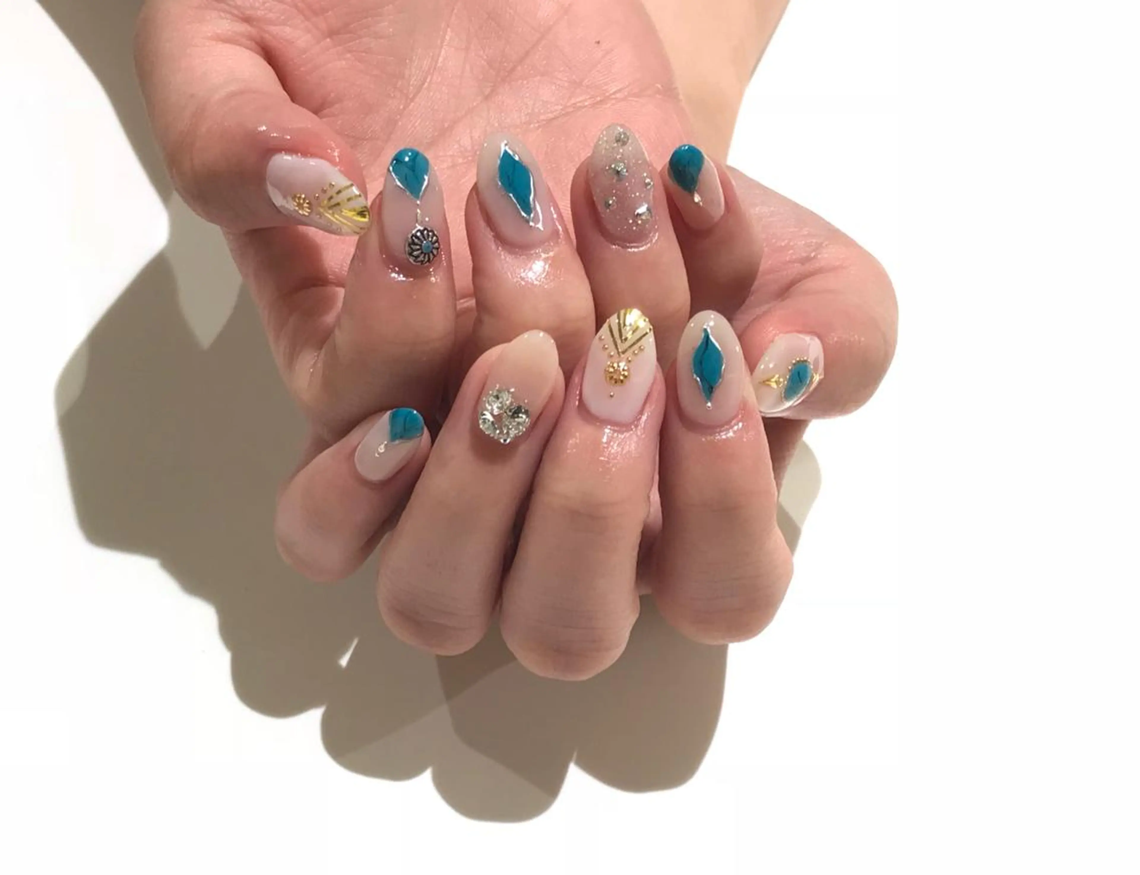 ネイル 舞田 苑香のネイルデザイン