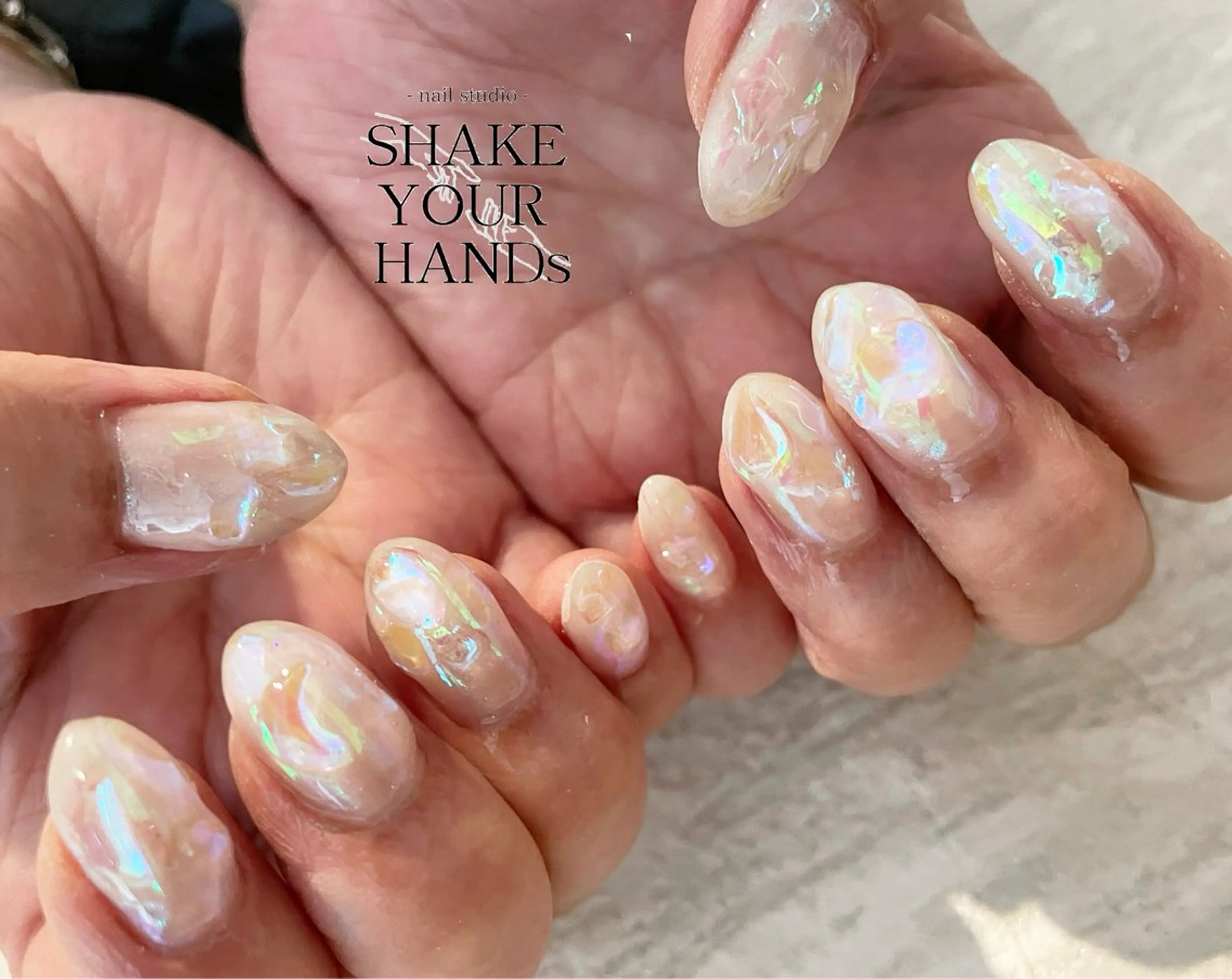 ネイル 氷ネイル・うるうるネイル ネイルスタジオ シェイクユアハンズのネイルデザイン