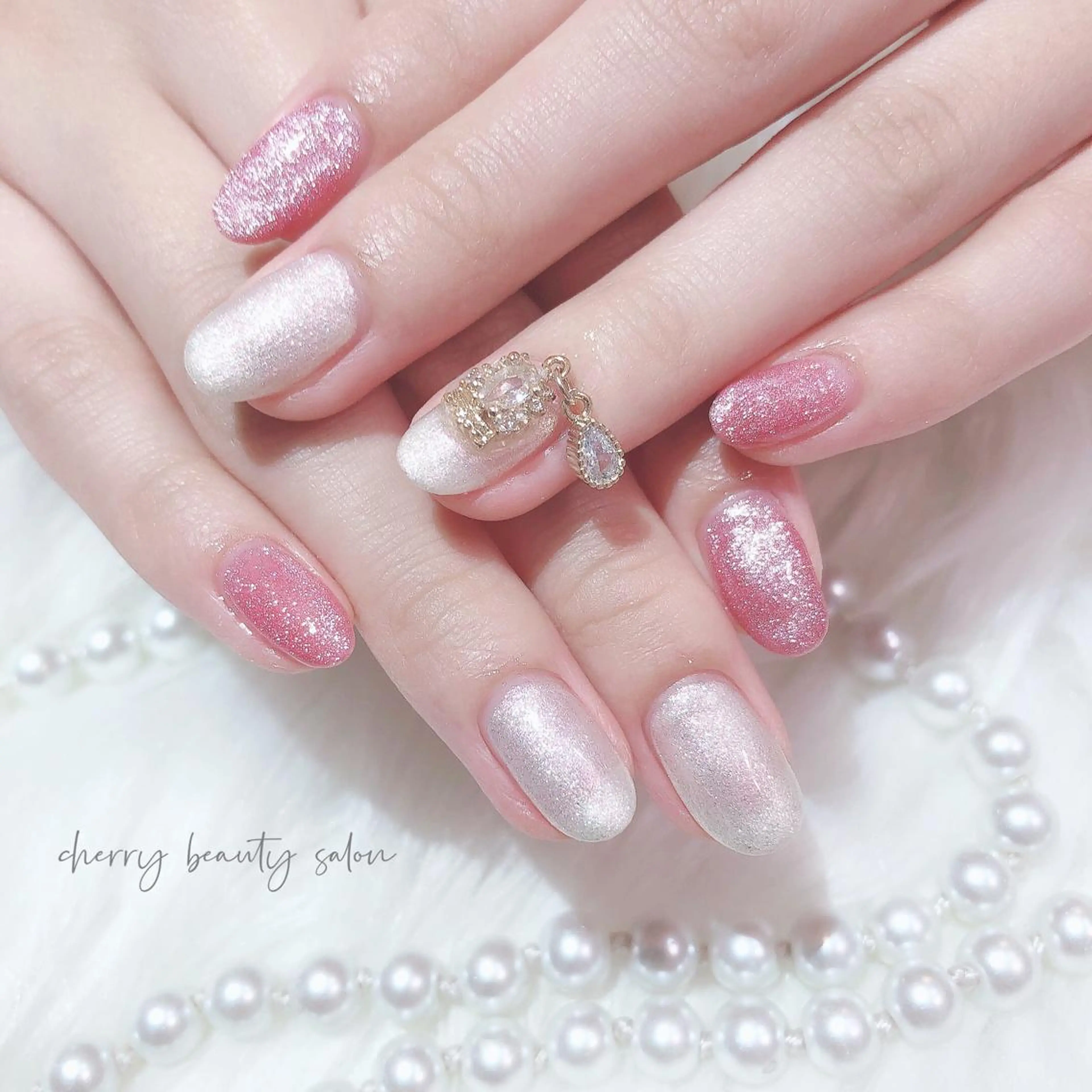 ショート SAKURA 🍒のネイルデザイン