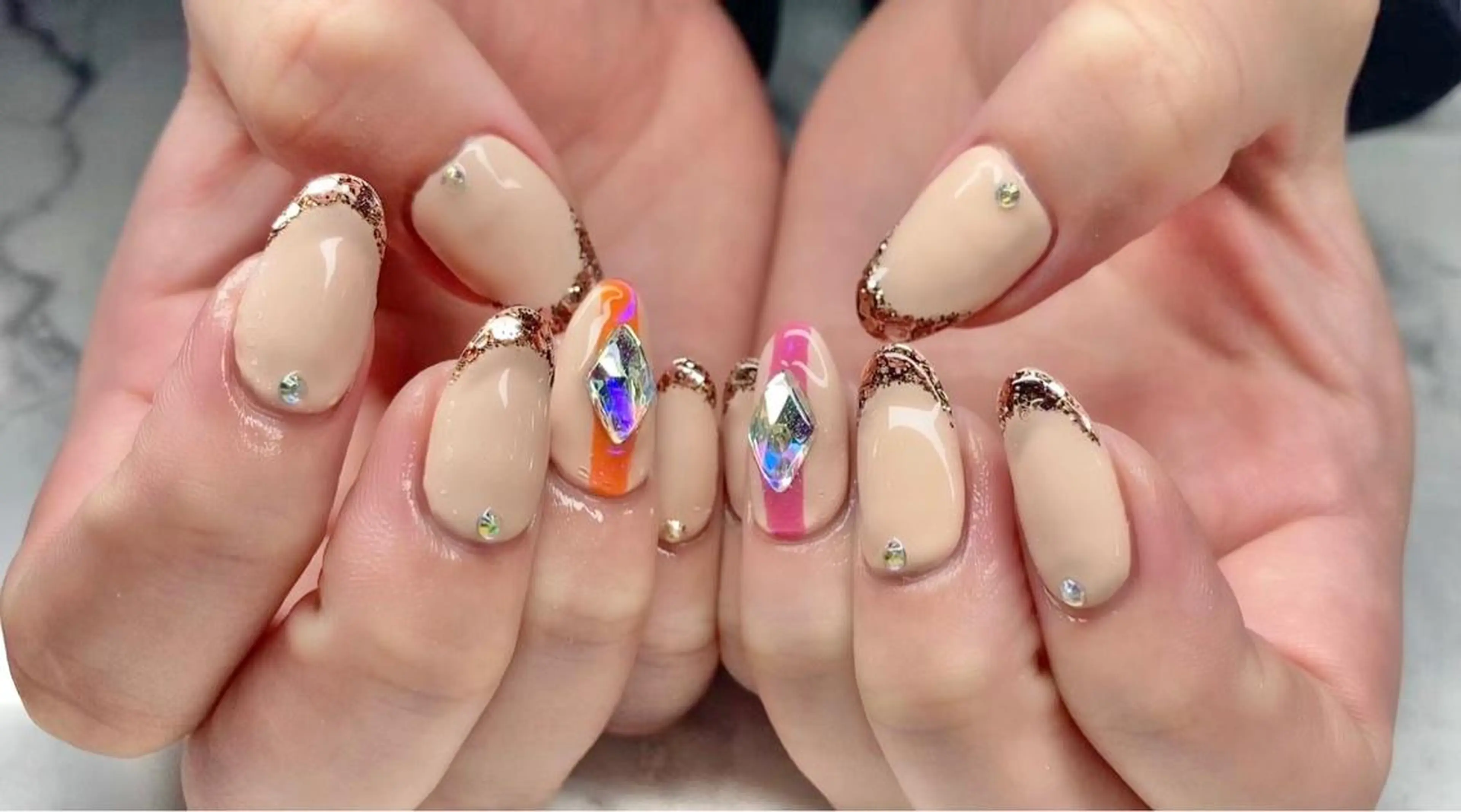 ネイル 長さ出し フレンチネイル ジェルネイル 韓国ネイル ラメ(グリッター) ハンドネイル Nail&eye Belire 新宿のネイルデザイン