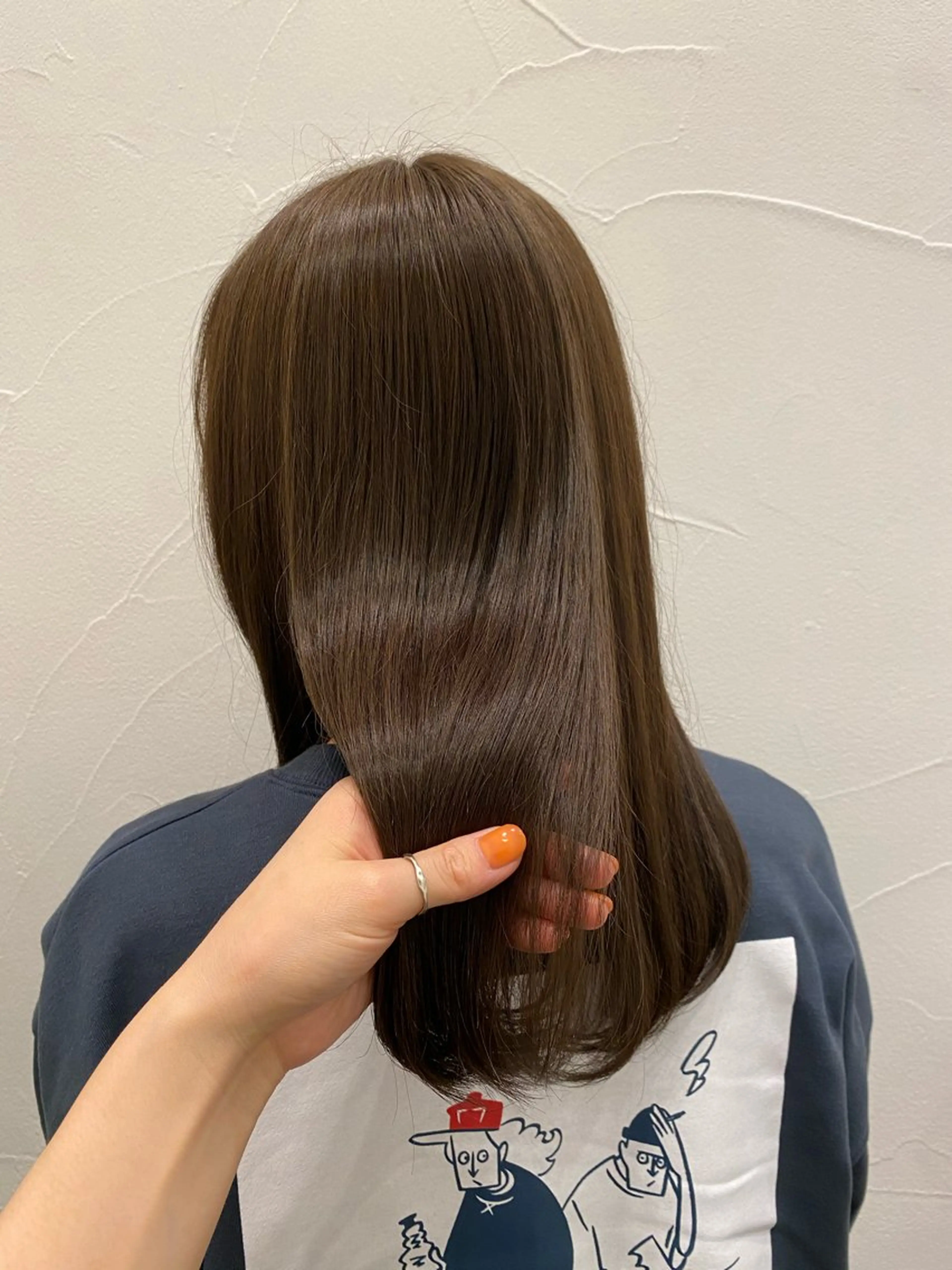 セミロング カラー Ash中目黒店 榊間茜のヘアスタイル