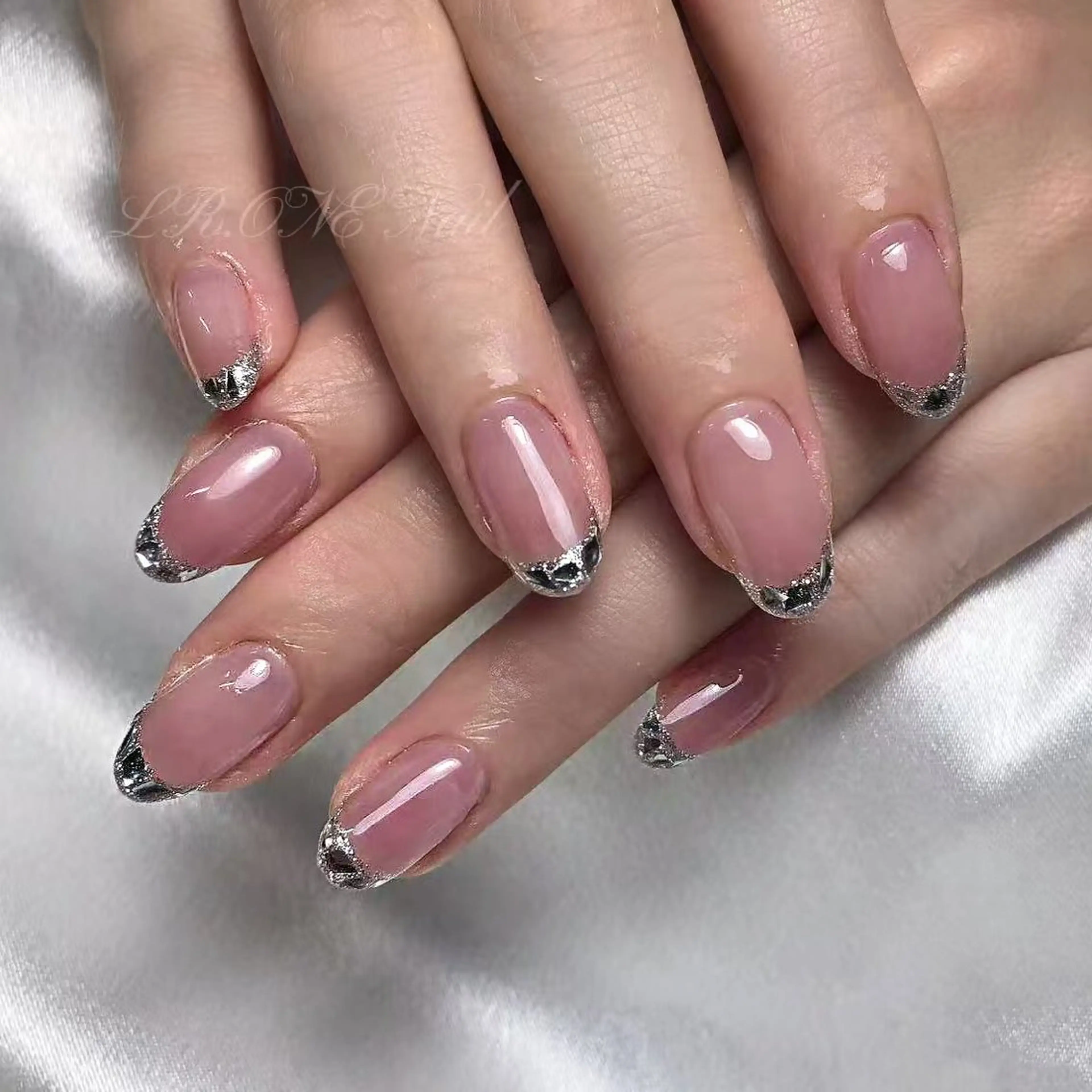 ネイル ハンドネイル LR.ONE ヨウのネイルデザイン