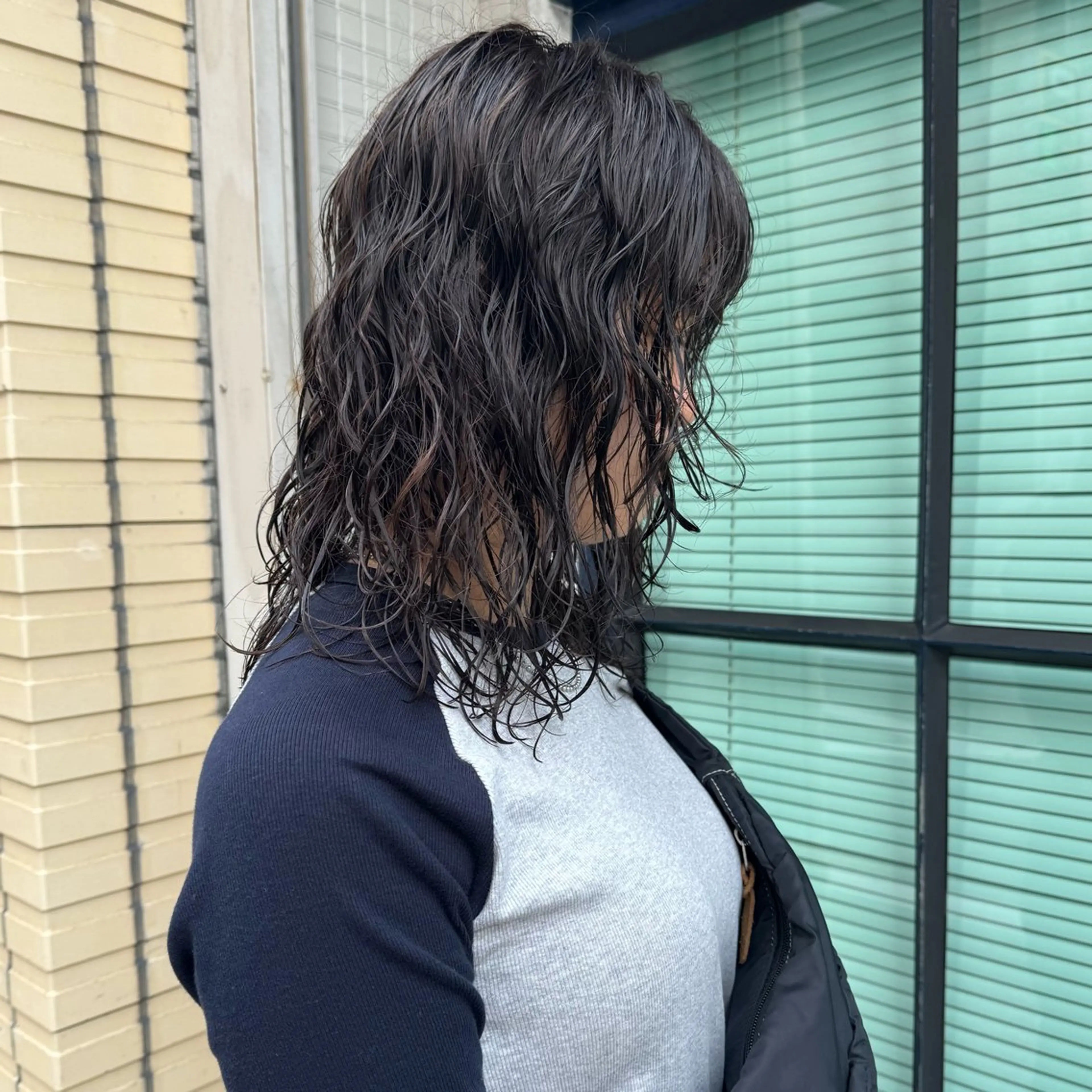 ミディアム パーマ カット パーマ トリートメント Lilu しずくのヘアスタイル