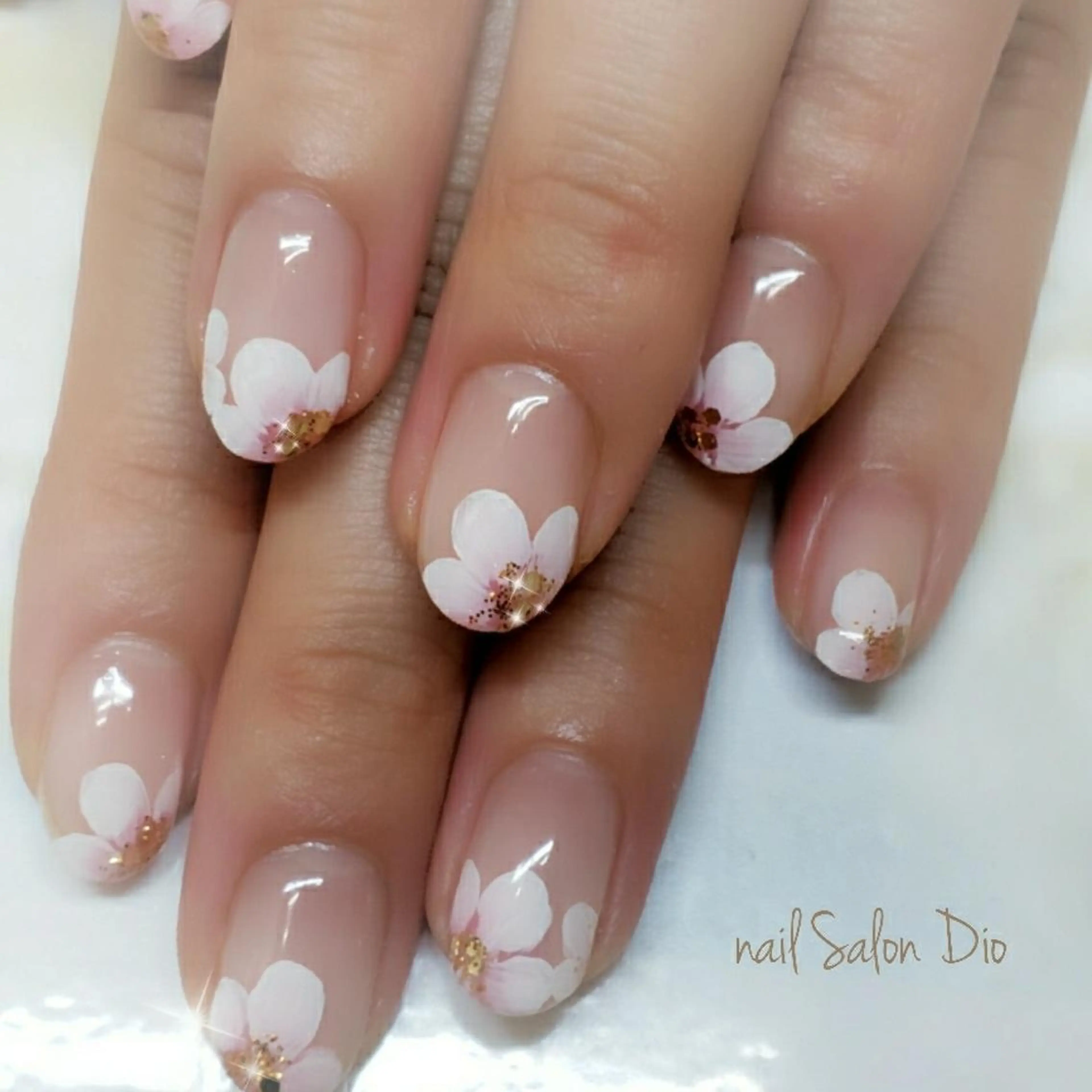 ネイル 桜ネイル フレンチネイル nail salon Dio所属・Nail salon Dioのネイルデザイン