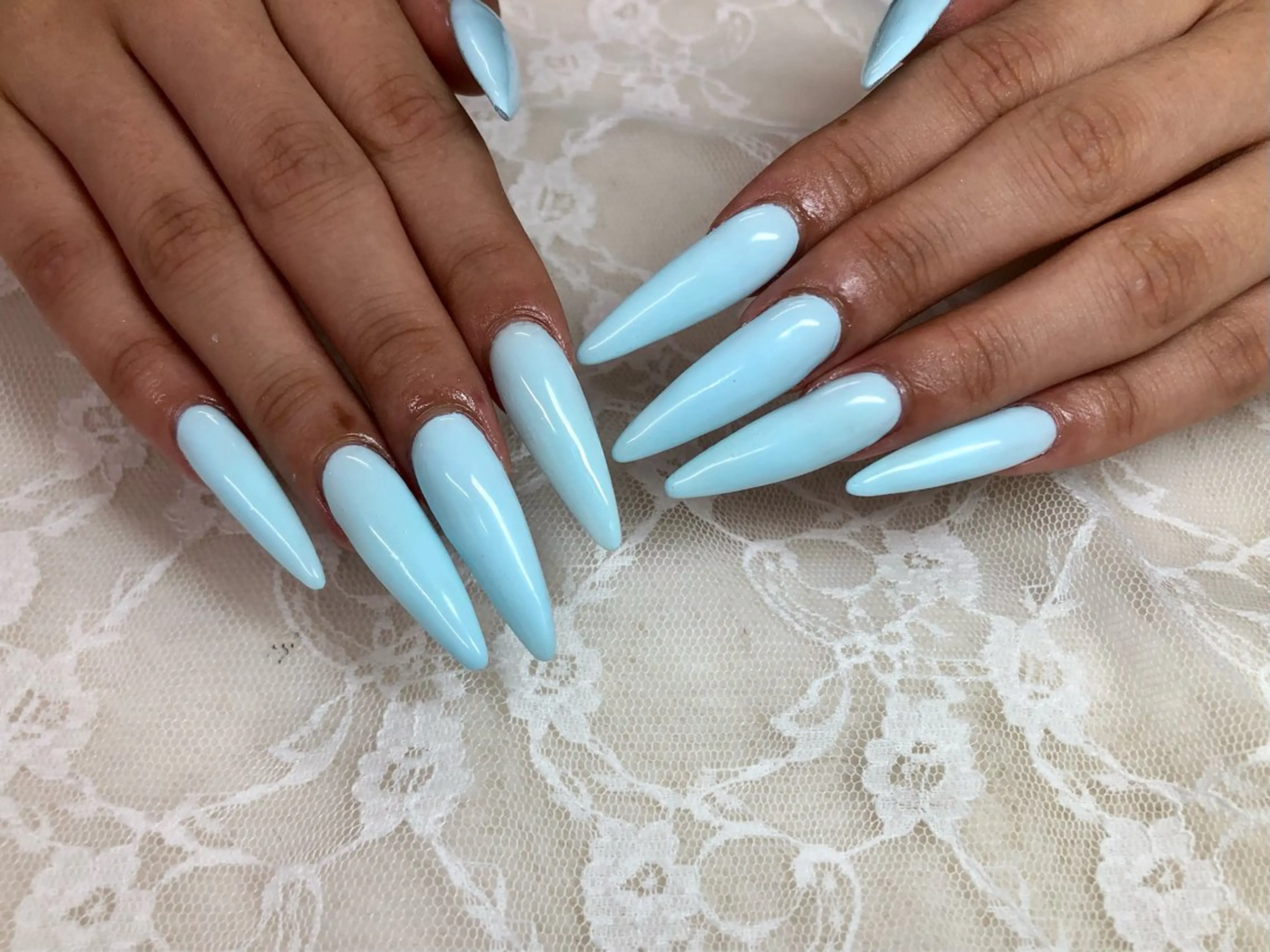 ネイル 水色 ロングネイル スーパーロングネイル Epokku ネイルサロンのネイルデザイン