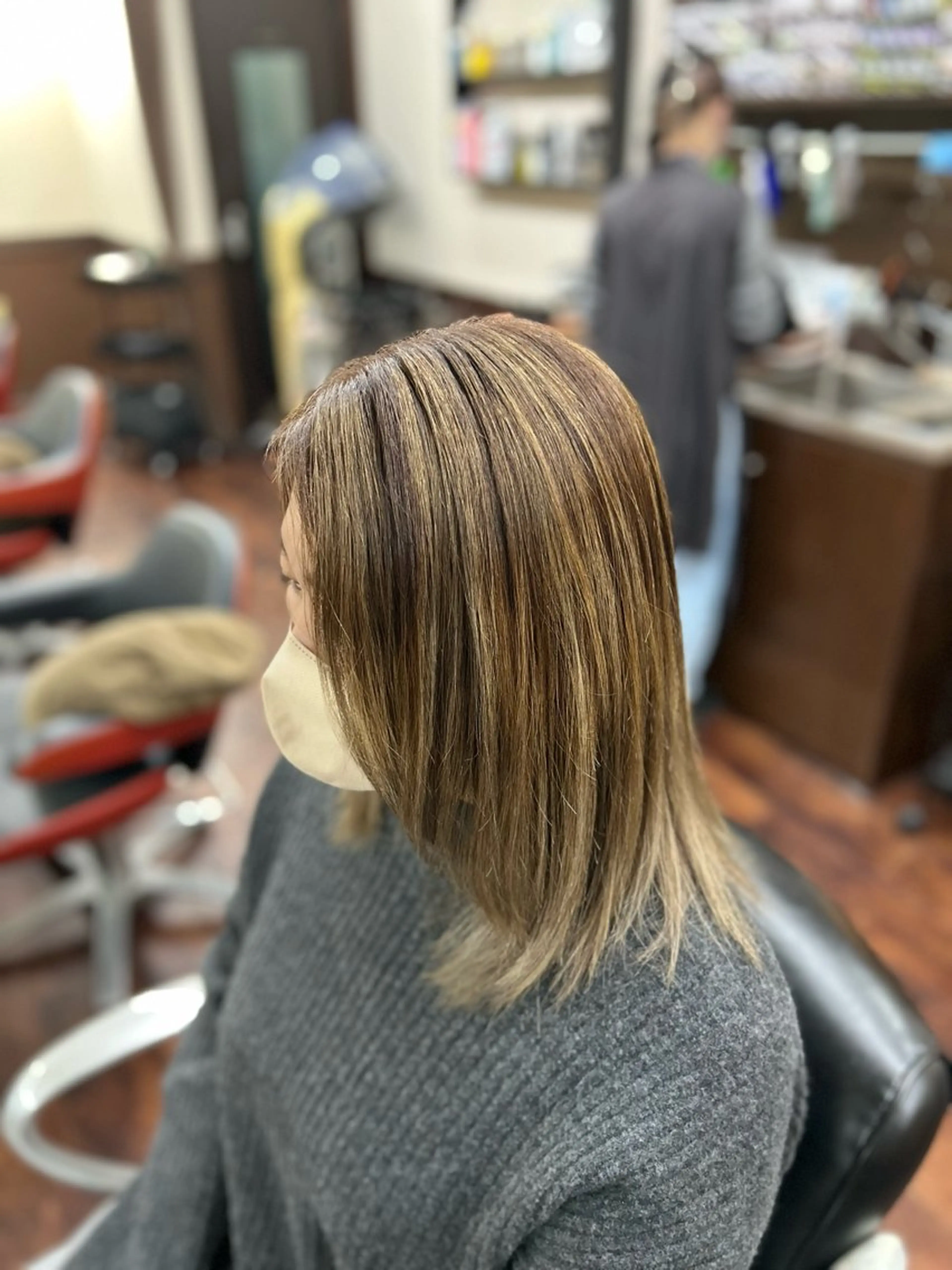 セミロング ヘアカラー 篠田 蒼のヘアスタイル