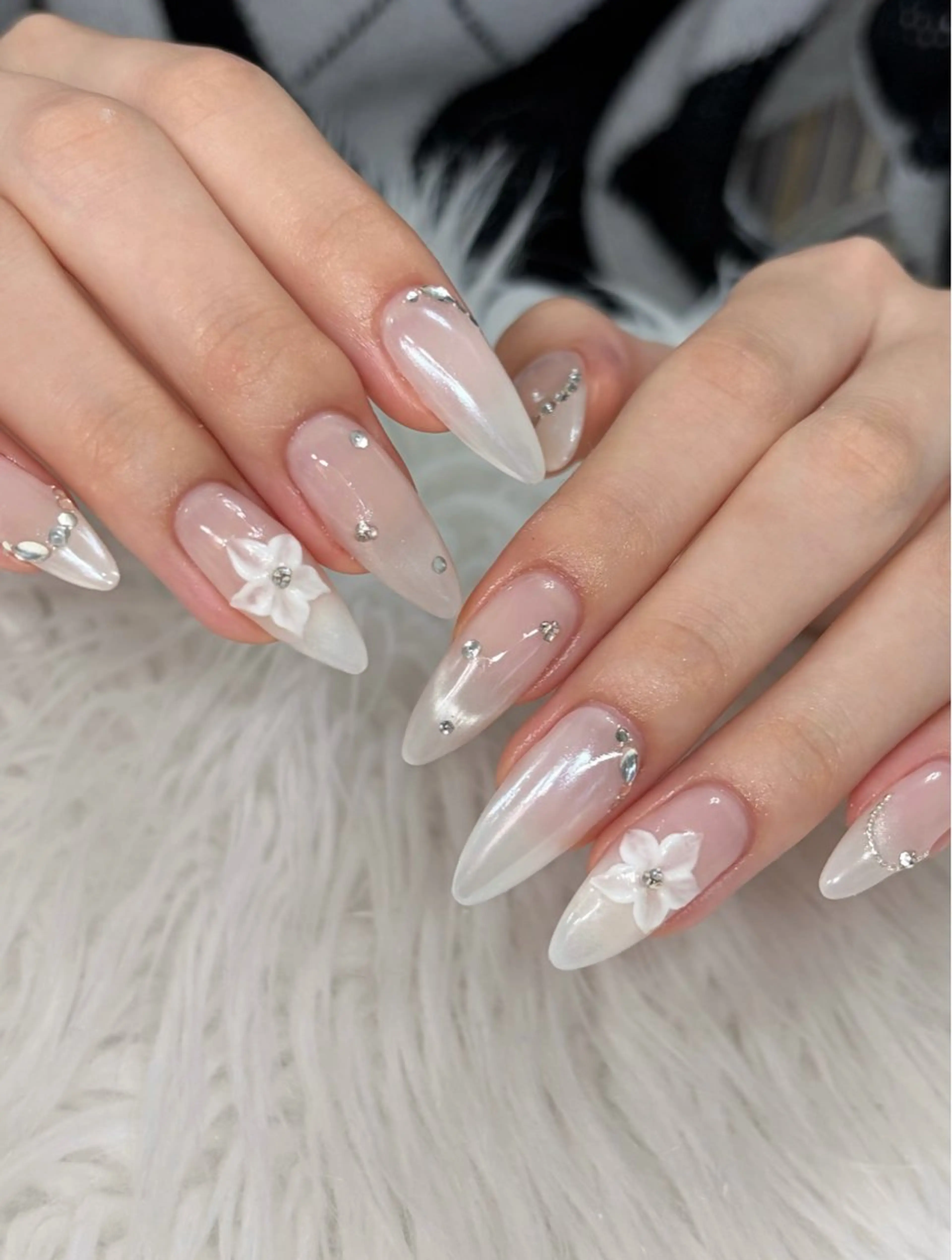 ネイル ハンドネイル Bitty／ SENA⋆˙⟡ —のネイルデザイン