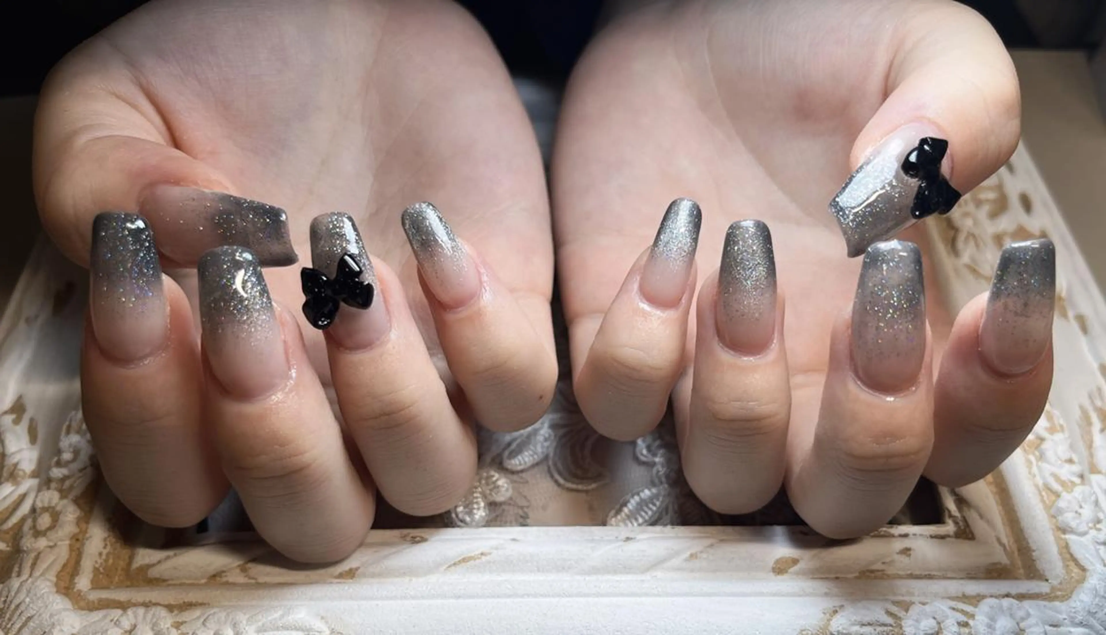 ネイル マグネットネイル AB マツエクネイルサロンのネイルデザイン