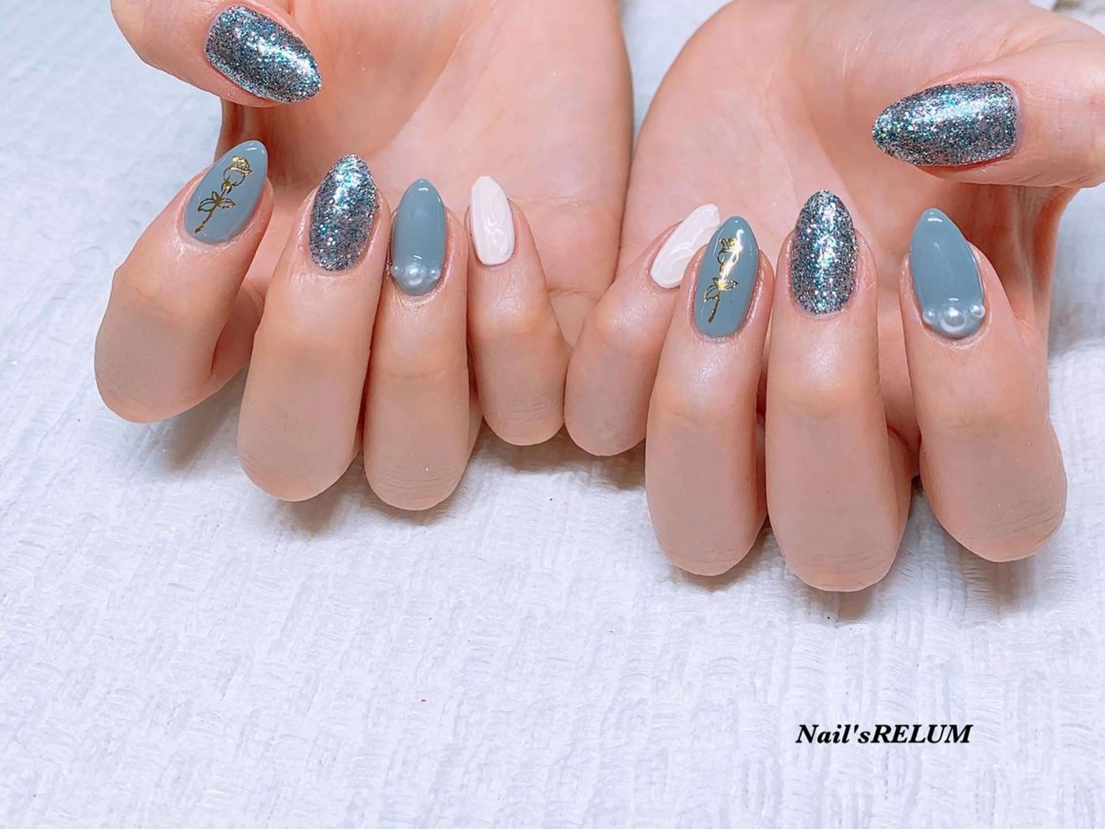 ネイル ハンドネイル THECOLORS所属・近貞 莉奈のネイルデザイン