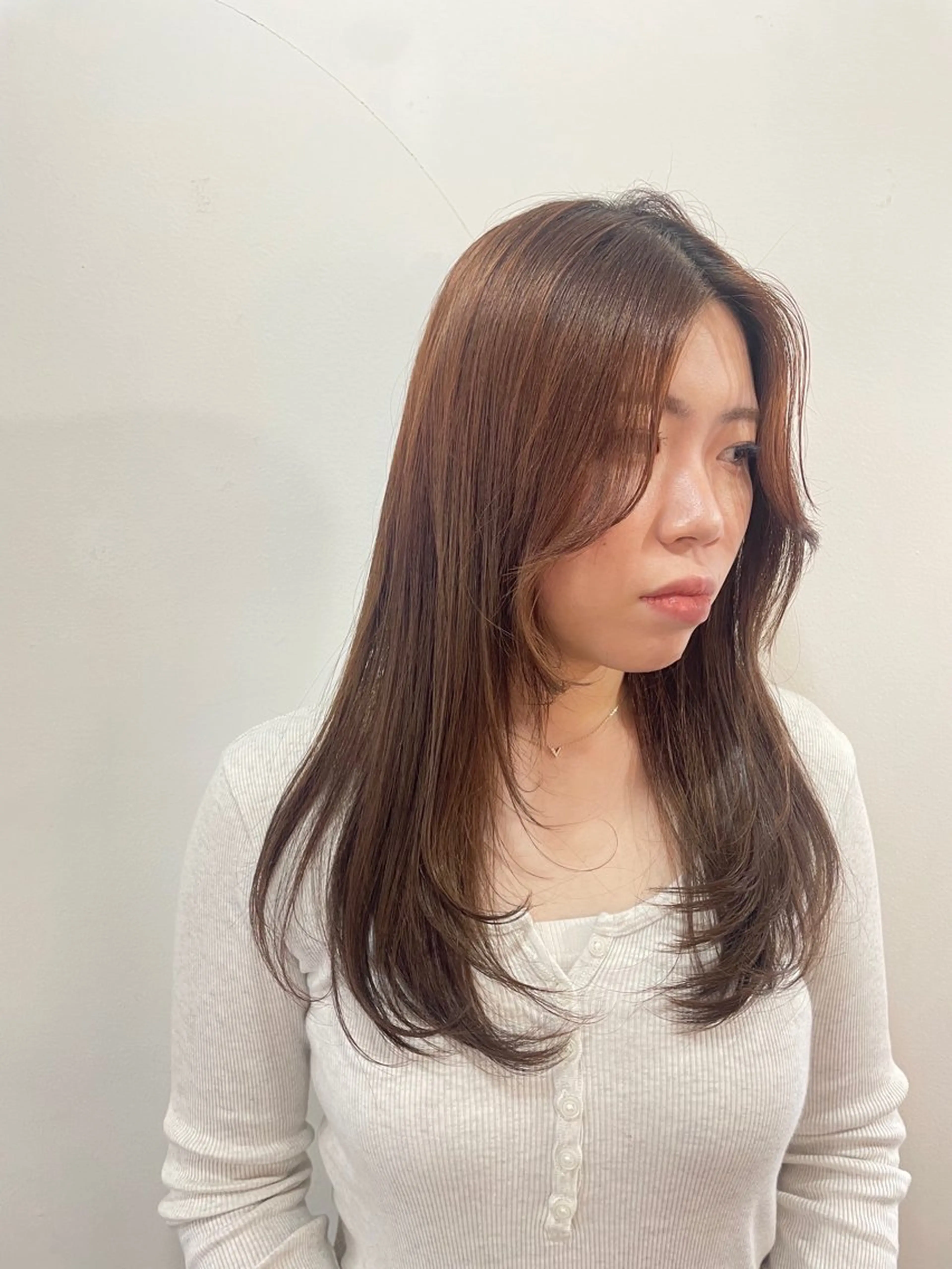 ロング 髪質改善 韓国風ヘア レイヤーカット 縮毛矯正 ヘアカラー トリートメント mopa所属・mopa_kaede 暖色カラー/ロングのヘアスタイル