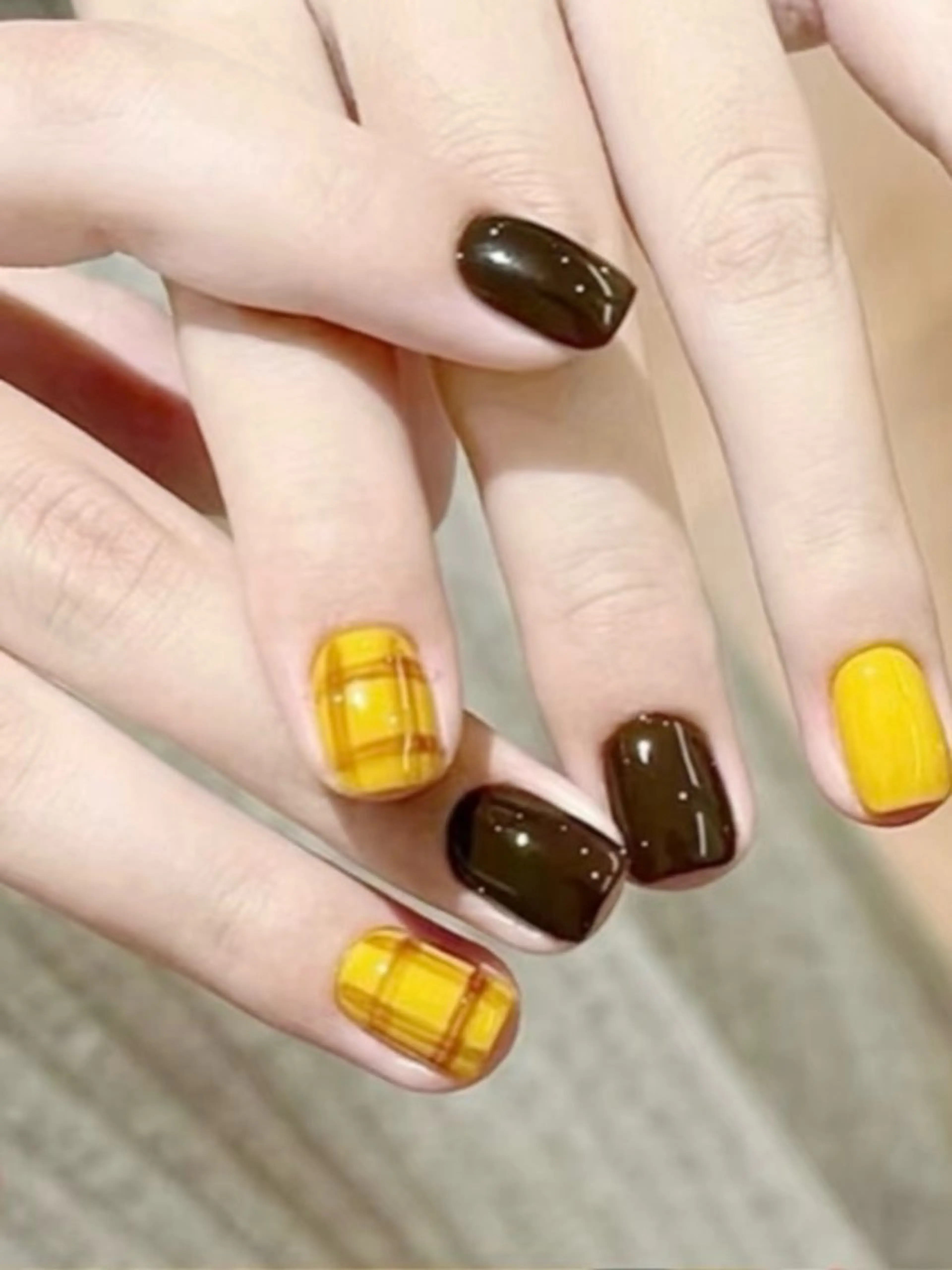 ネイル ハンドネイル H3 Nail Tsuki🦋💙のネイルデザイン