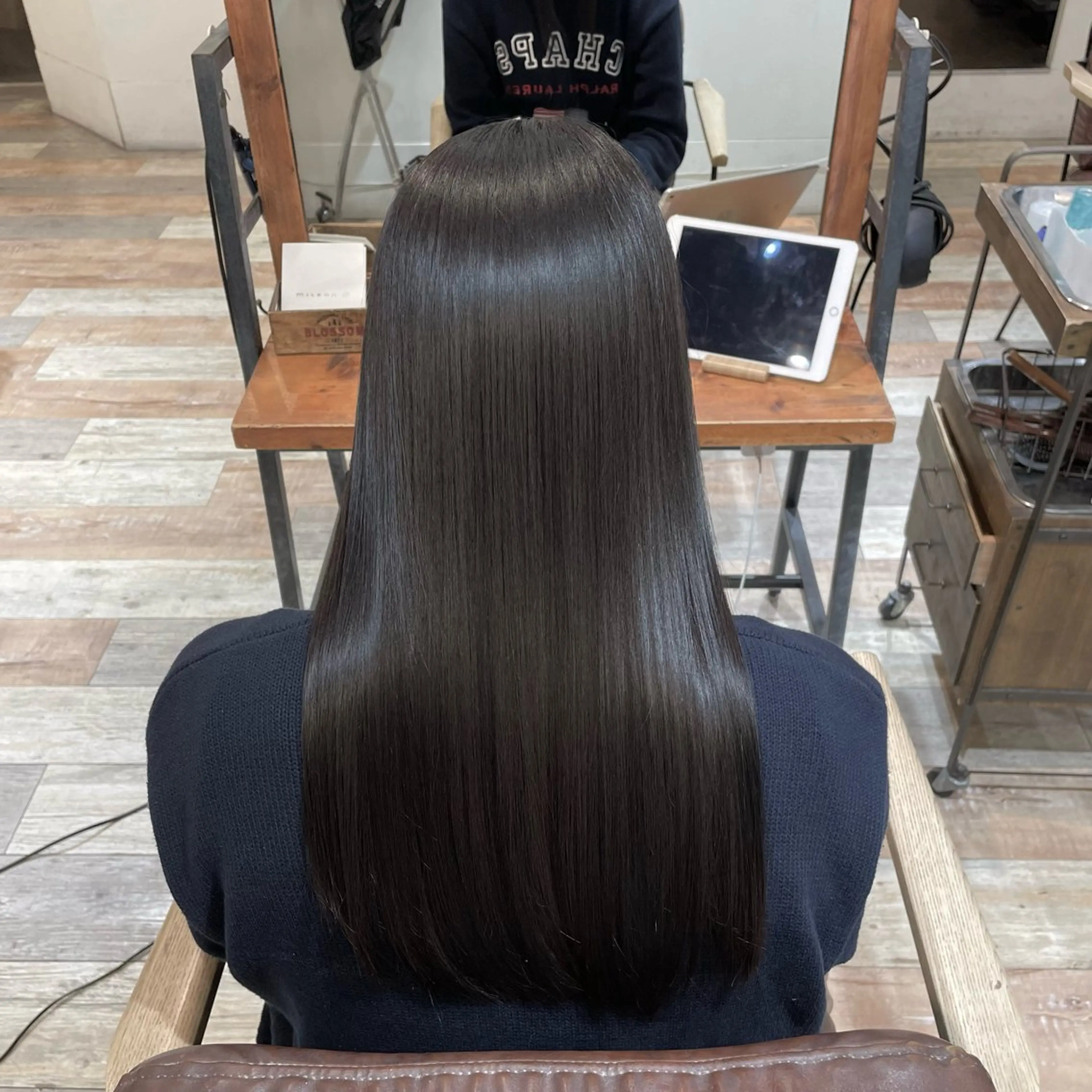 ロング カラー パーマ 韓国・エクステ🕊️ CHINA🕊️のマツエク・マツパデザイン