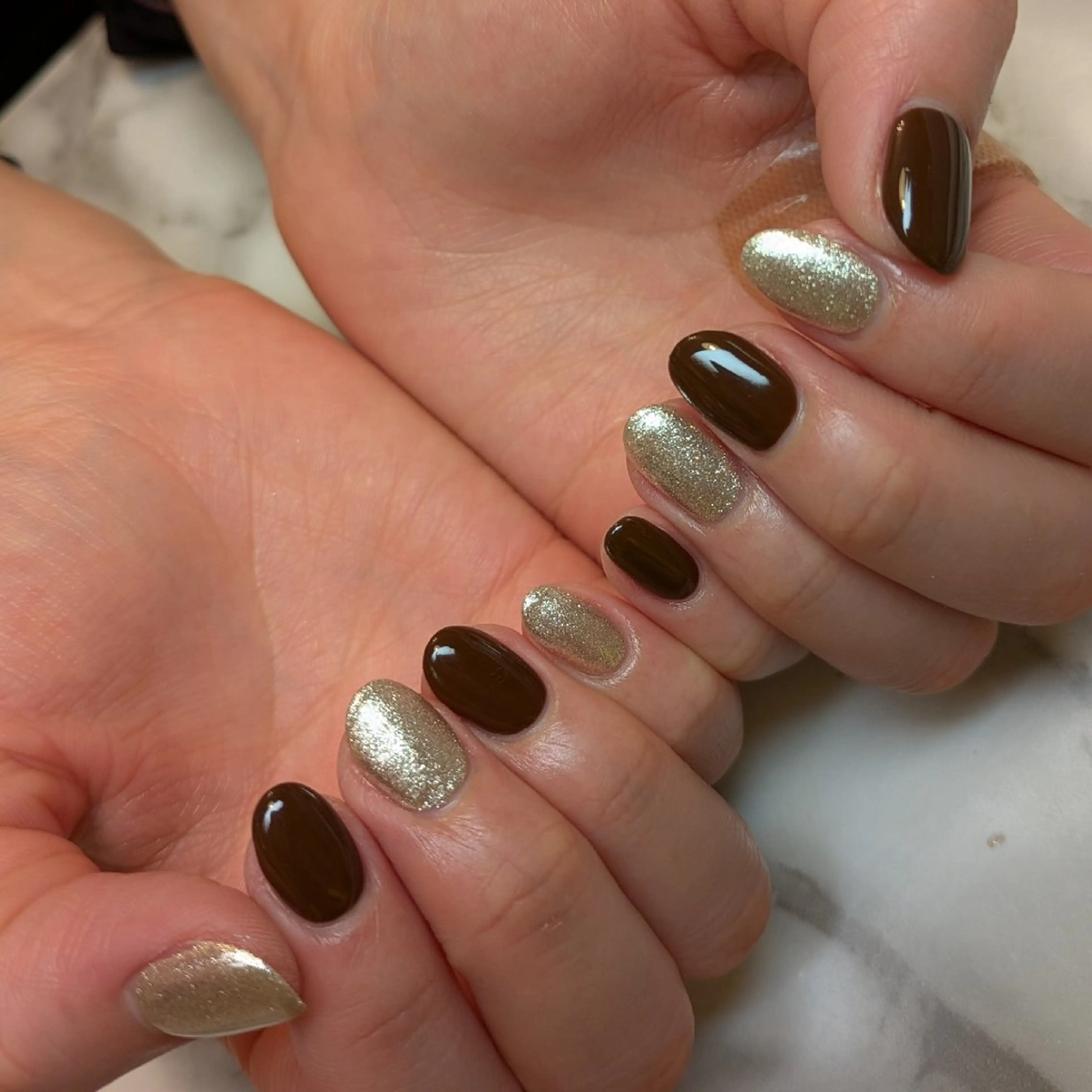 ネイル バレンタイン ジェヌインネイル 河内のネイルデザイン