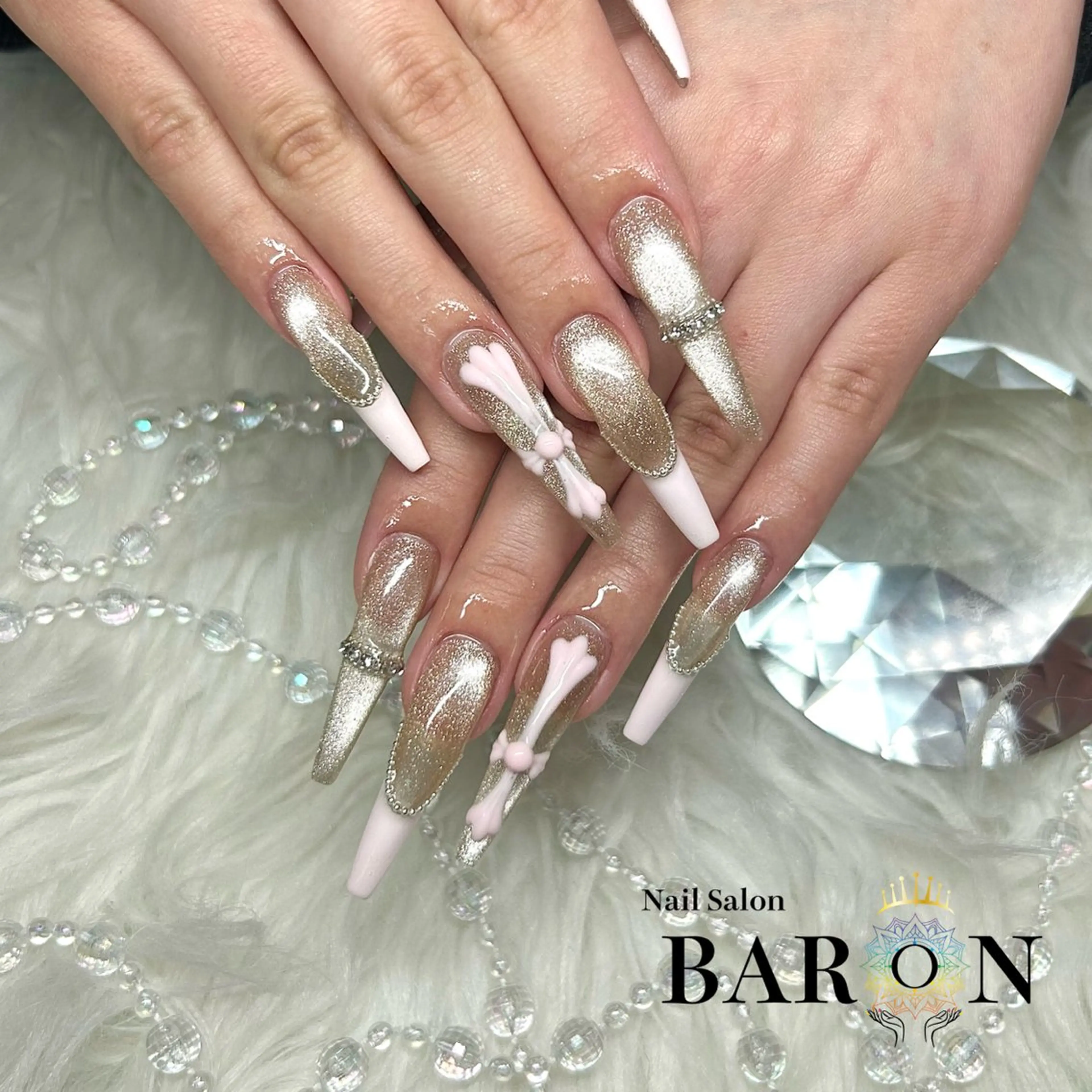 ネイル フレンチネイル ハンドネイル ♛︎BARON♛︎ SUMIRE.のネイルデザイン