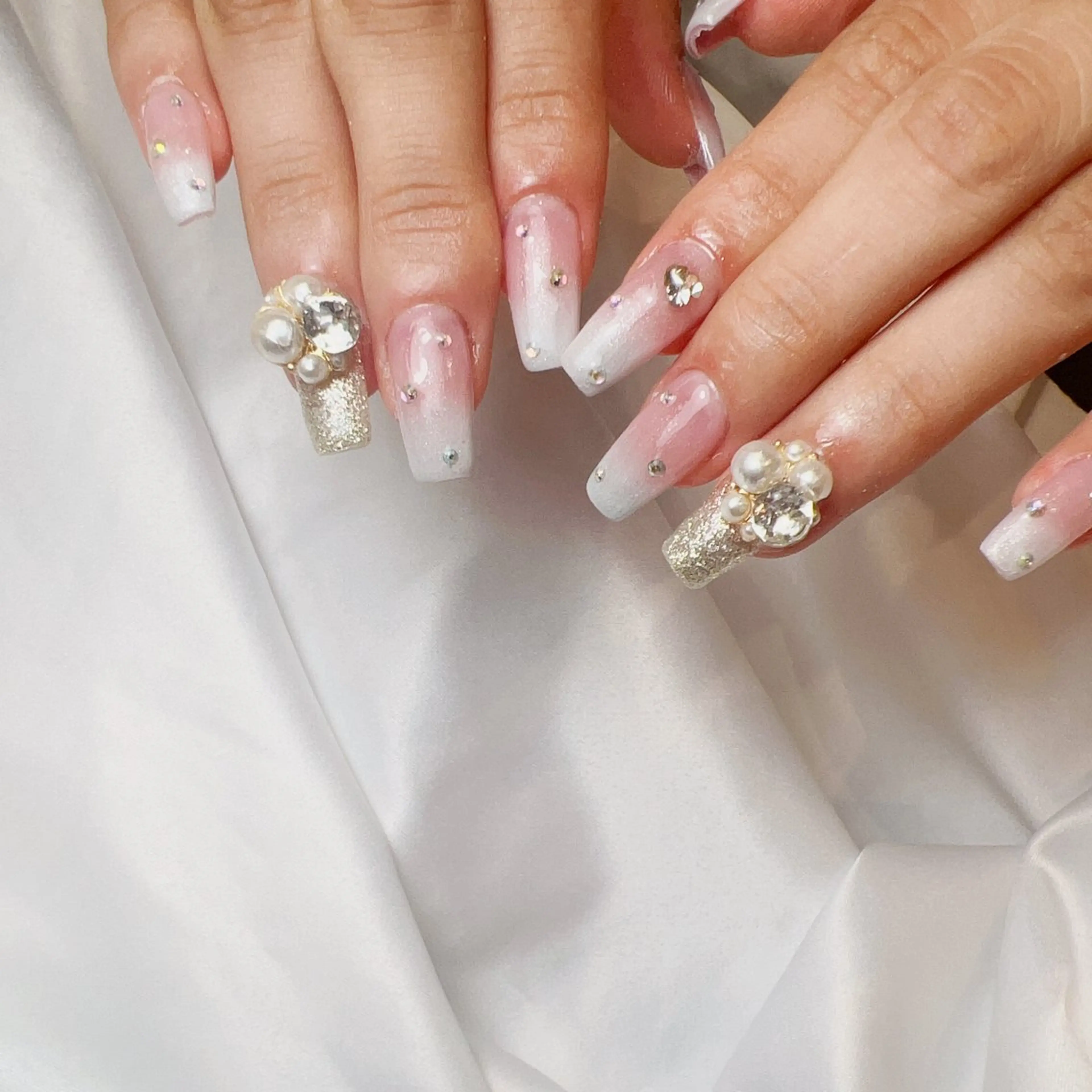 ネイル nailstudio ′ecole所属・nailstudio ′ecoleのネイルデザイン