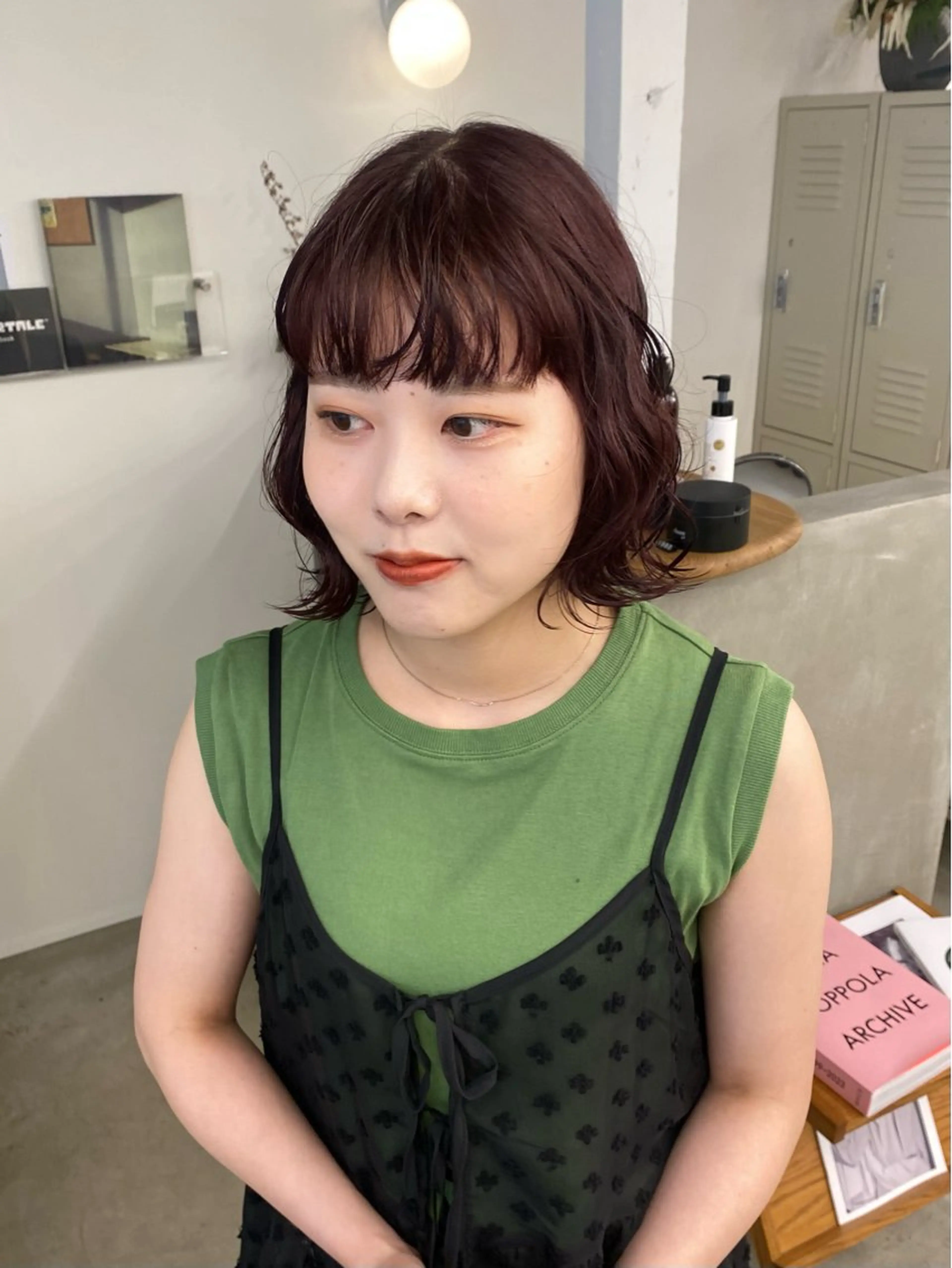 ショート カラー tonari 梅田、中崎町のヘアスタイル