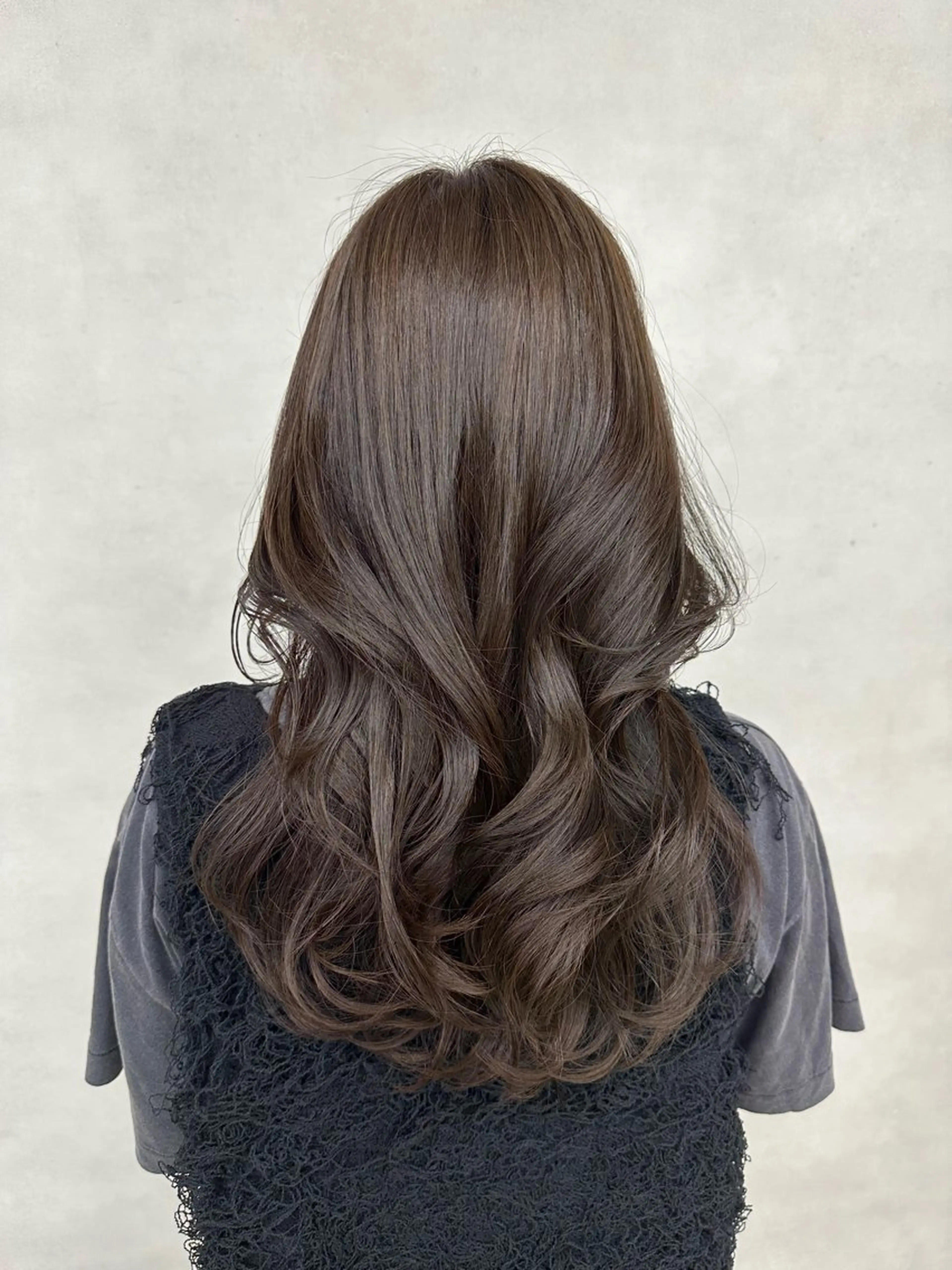 ロング カラー ブリーチ 透明感カラー ダブルカラー ブリーチなしカラー 顔まわりレイヤー 大人レイヤー& 透明感カラー💄のヘアスタイル