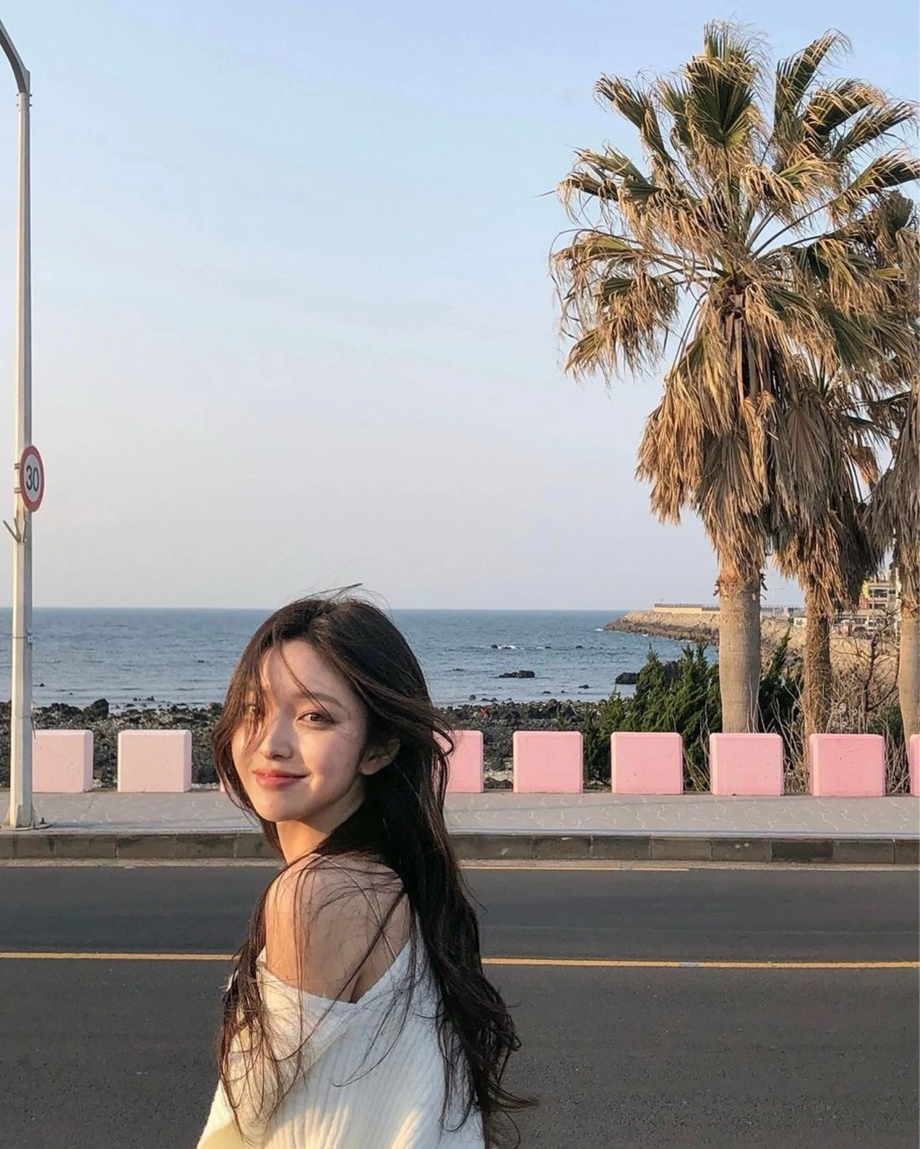 ロング カラー カット ヘアカラー トリートメント 莉乃/縮毛矯正/髪質 改善/艶カラーのヘアスタイル