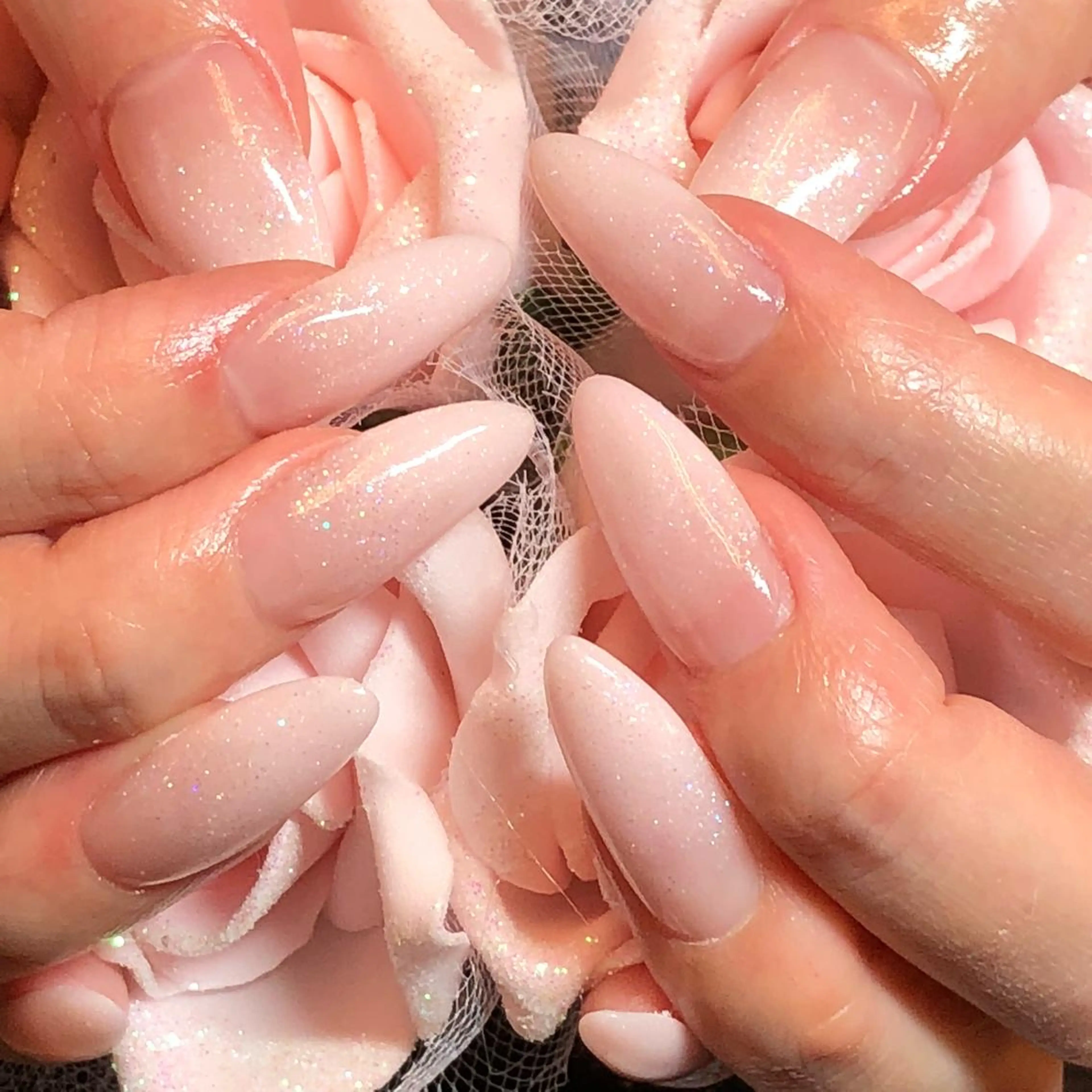 ネイル グラデーション ラメ(グリッター) ラメグラデーション ホワイト KIREIE NAILSのネイルデザイン