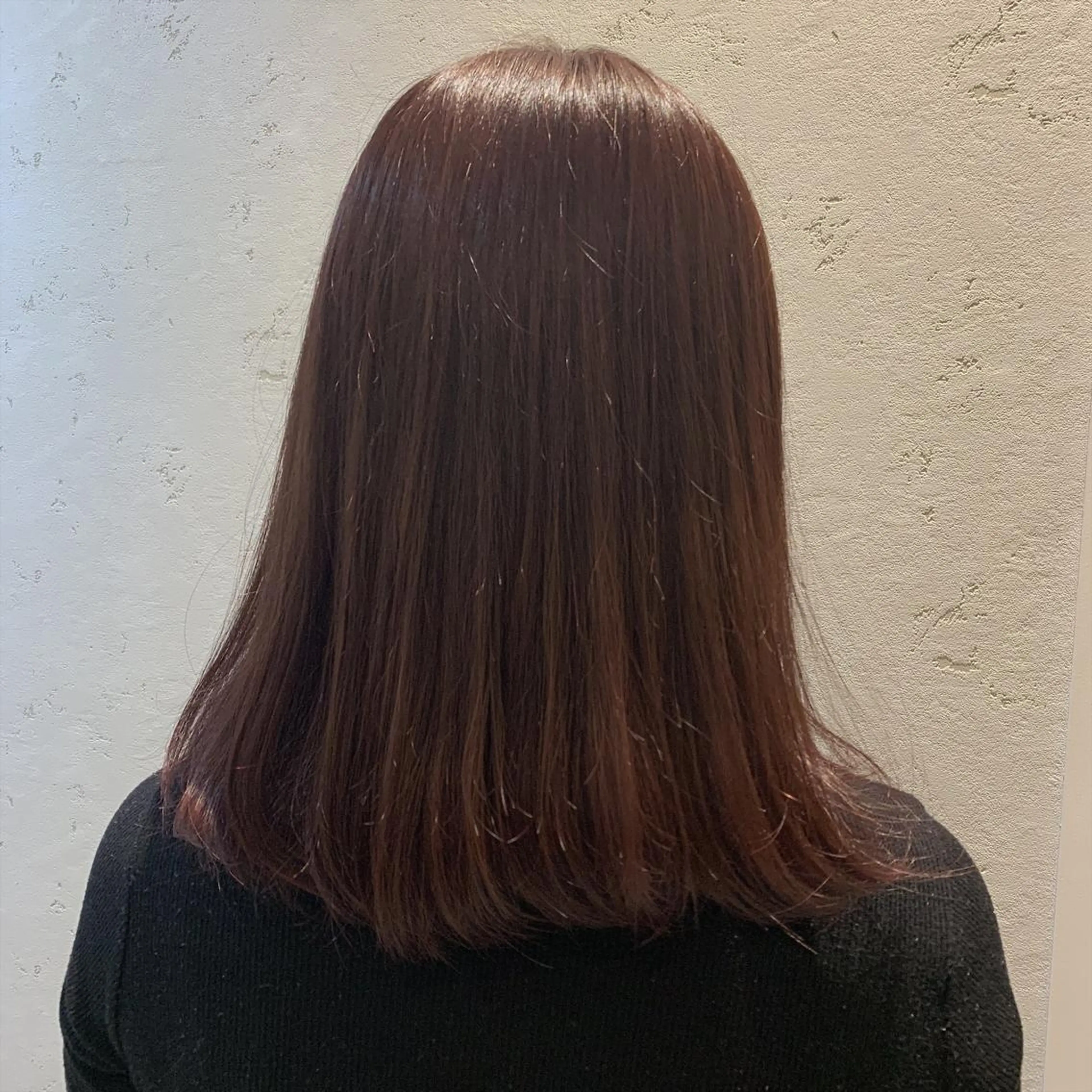 ミディアム カラー 外山 実咲のヘアスタイル