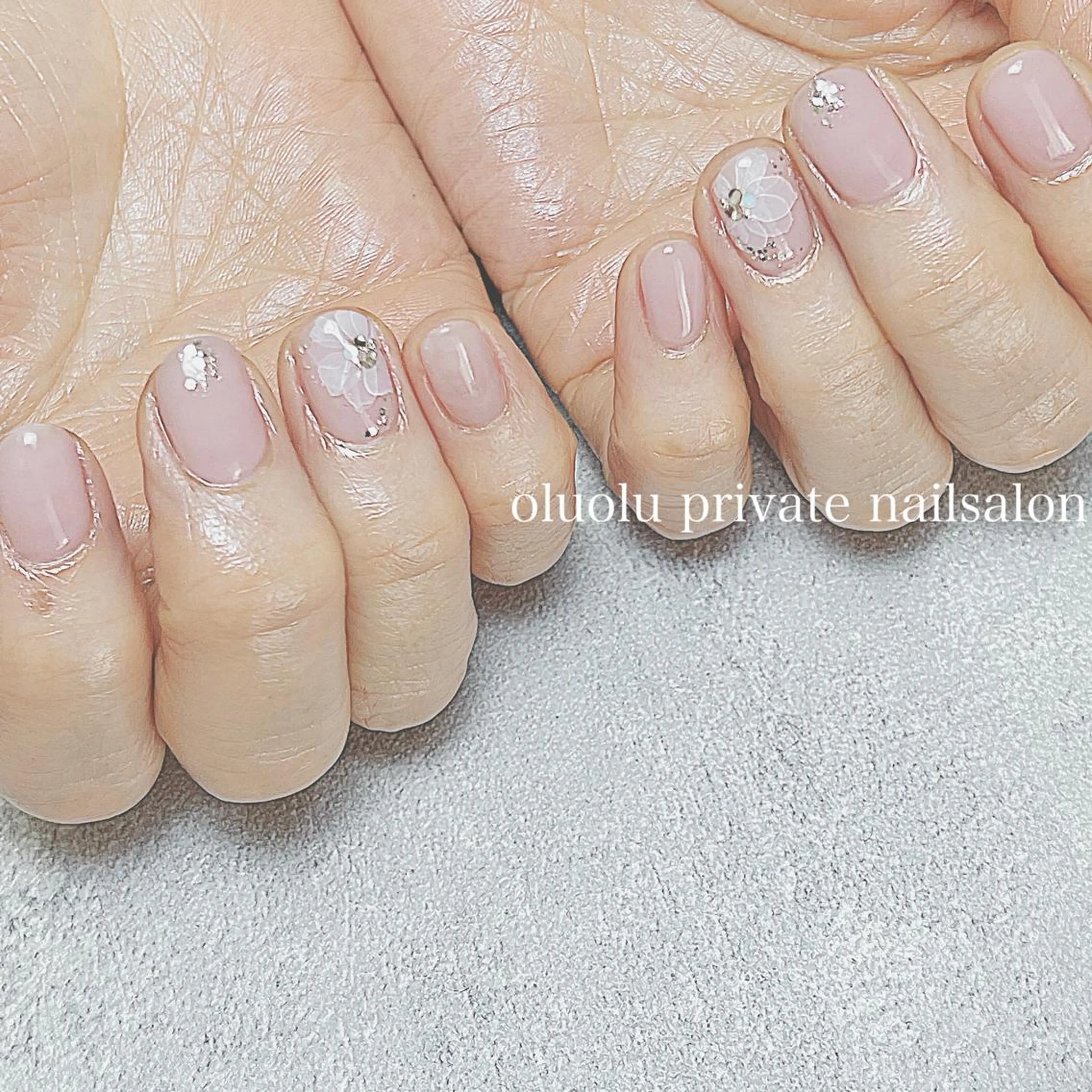 ネイル アートネイル フラワーネイル ニュアンスネイル ショートネイル ハンドネイル 大村 紬華のネイルデザイン