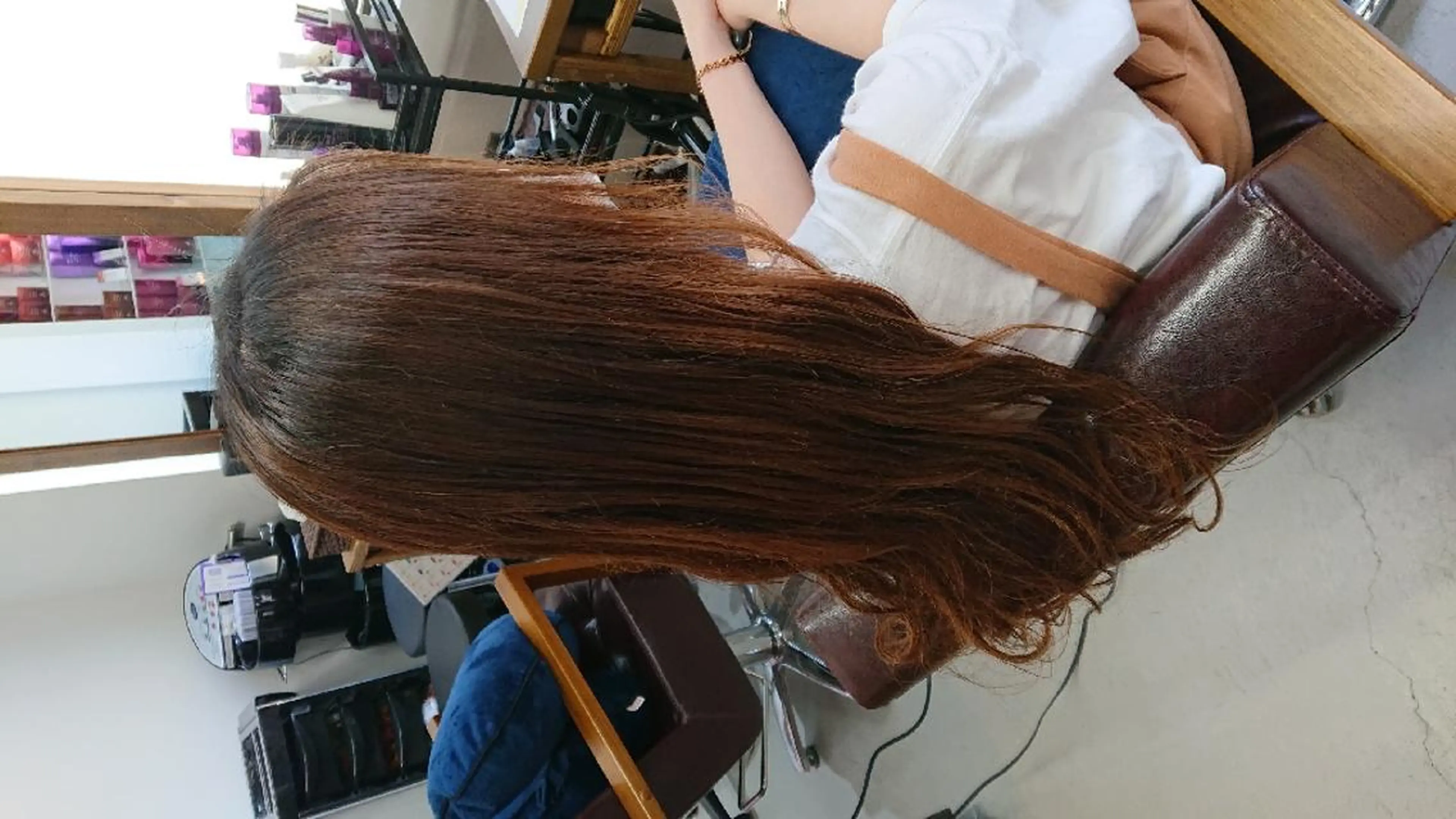 ロング 顔周りカット ROSSO 春日部店のヘアスタイル