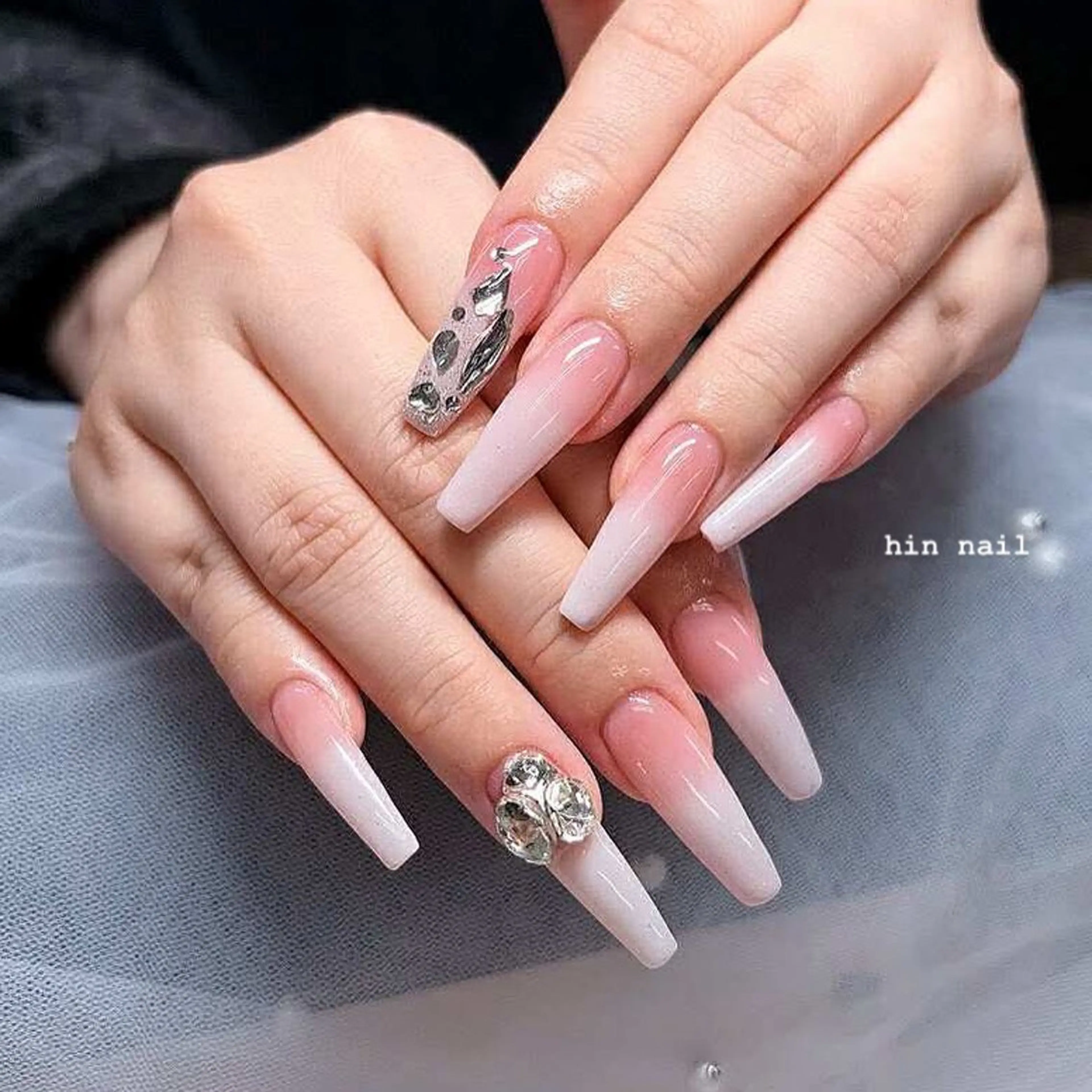 ネイル ハンドネイル HIN NAILのネイルデザイン