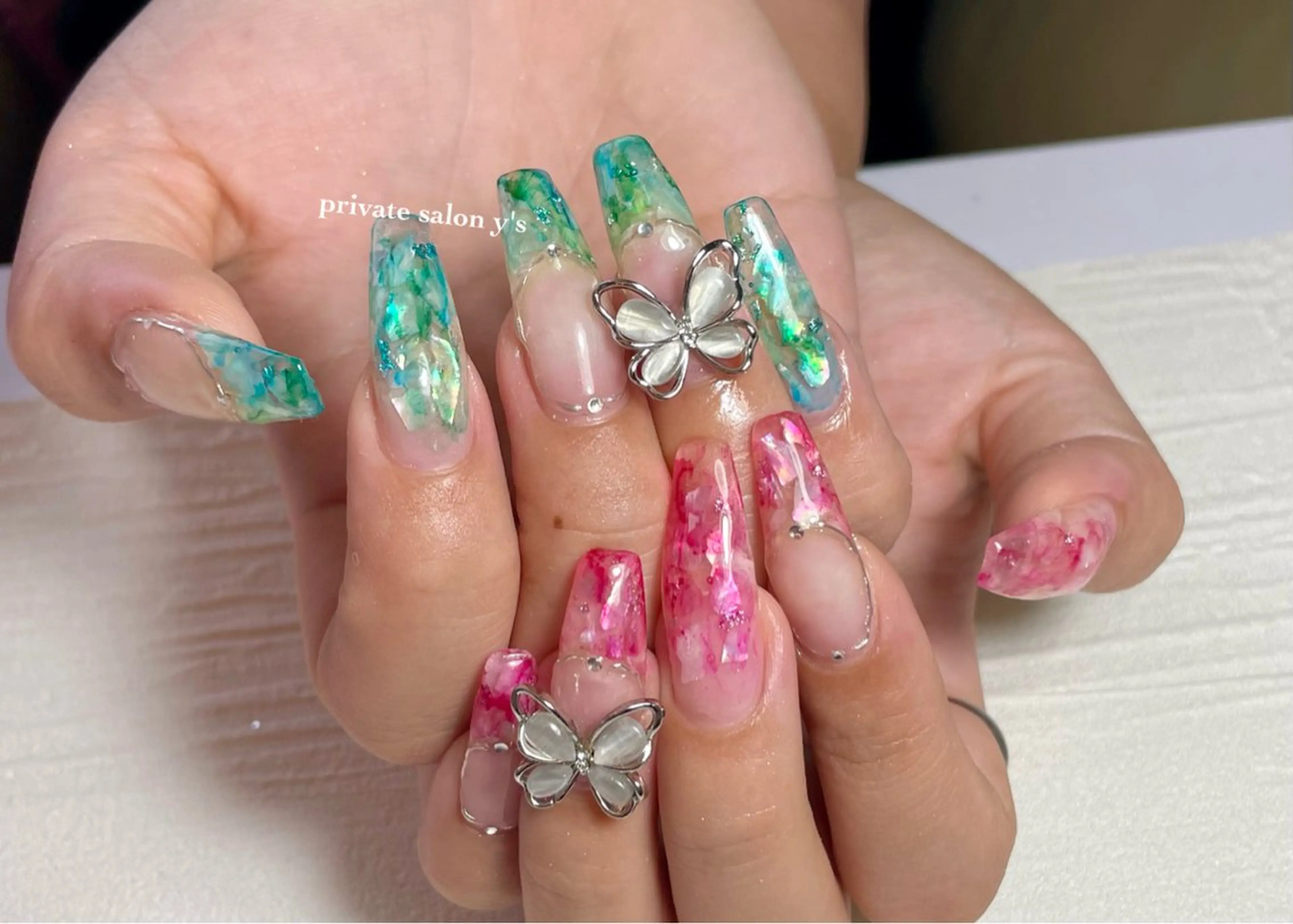 ネイル y' sのネイルデザイン