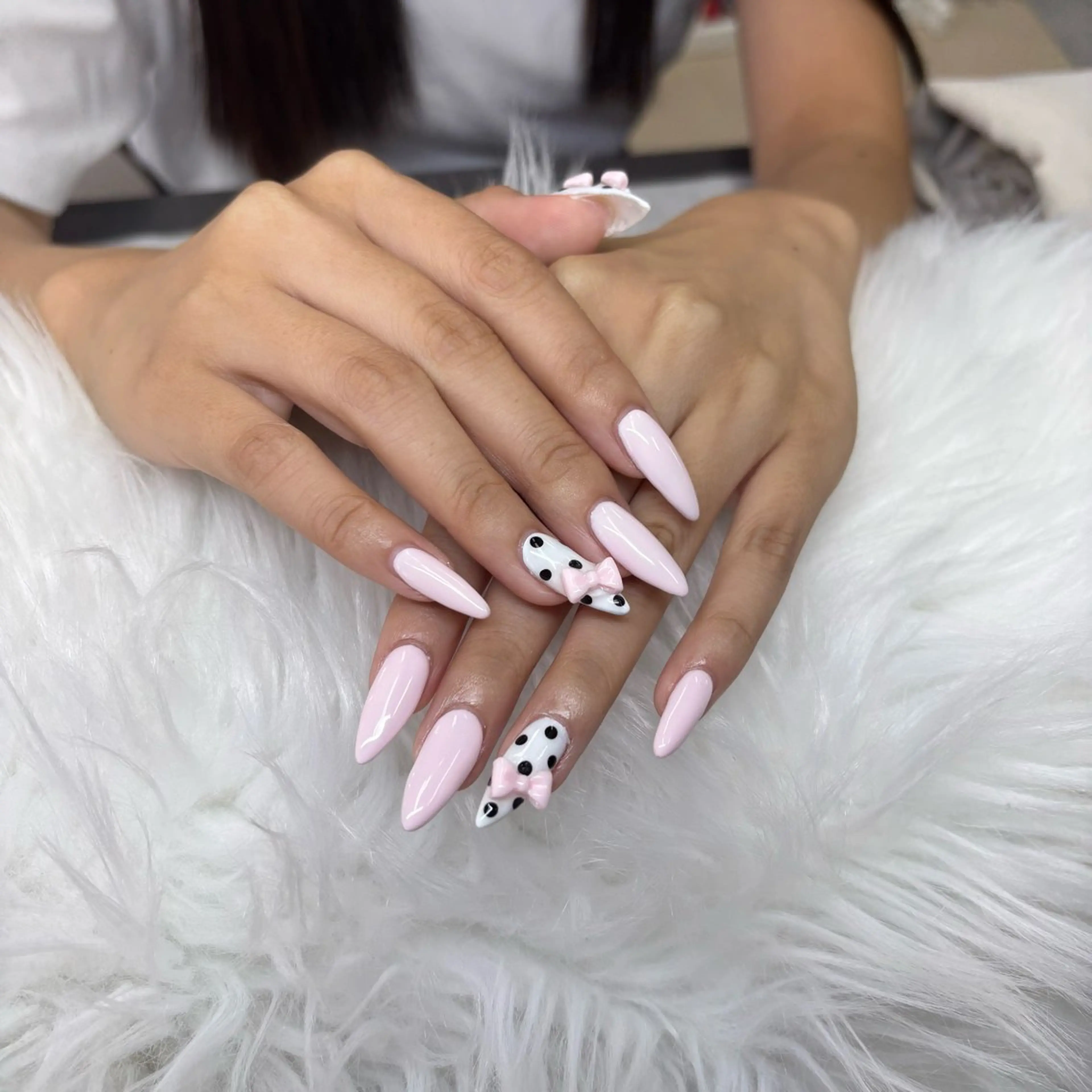 ネイル LOARY所属・杉﨑 ななみのネイルデザイン