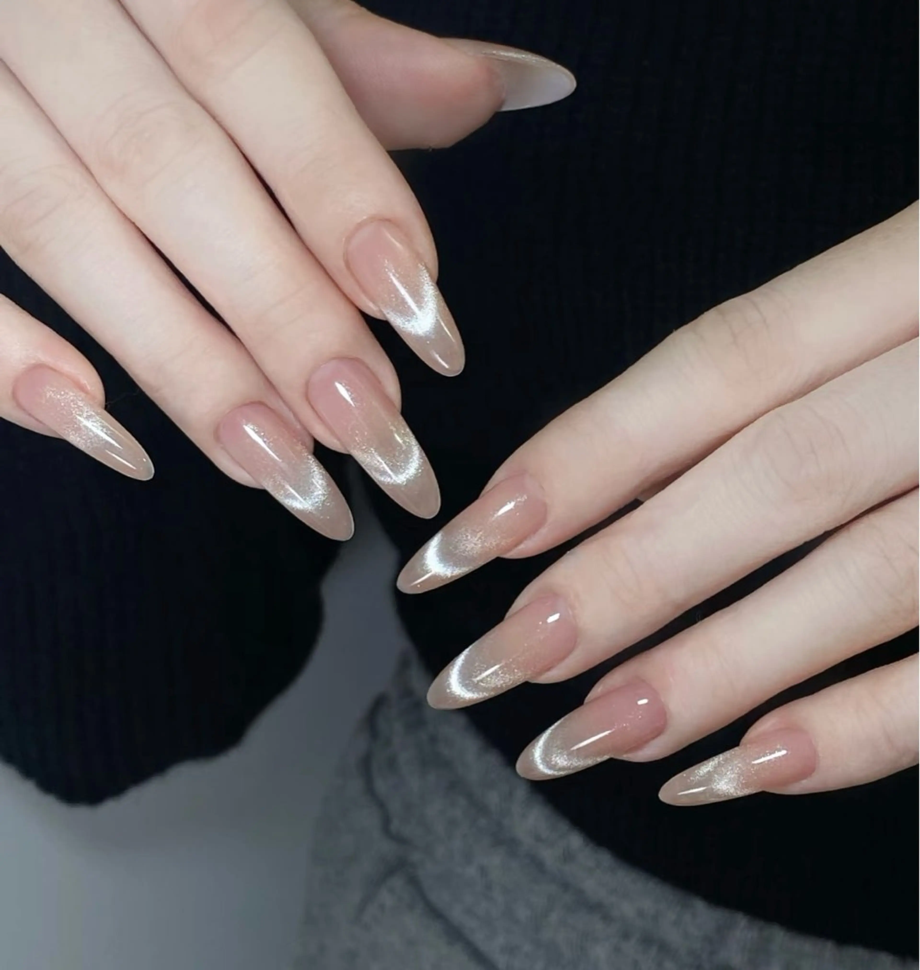 🦋マグネットグラデーションフレンチ🧲パーツ2個プレゼント付きの写真